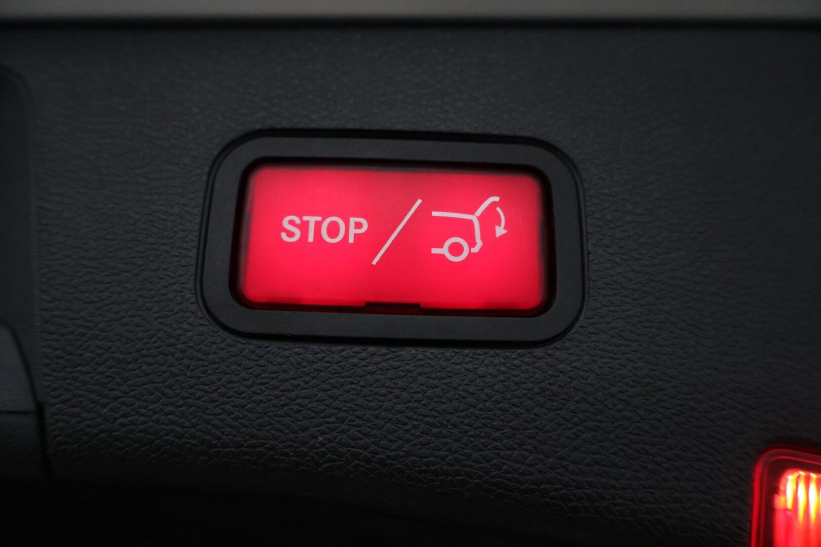 Mercedes-Benz E 2013 E 350 BLUETEC T 4MATIC ** AMG / Vakkari / LED / Ambient / Nahka-Alcantra* - 2 renkaat / Upea Nelikko!* 