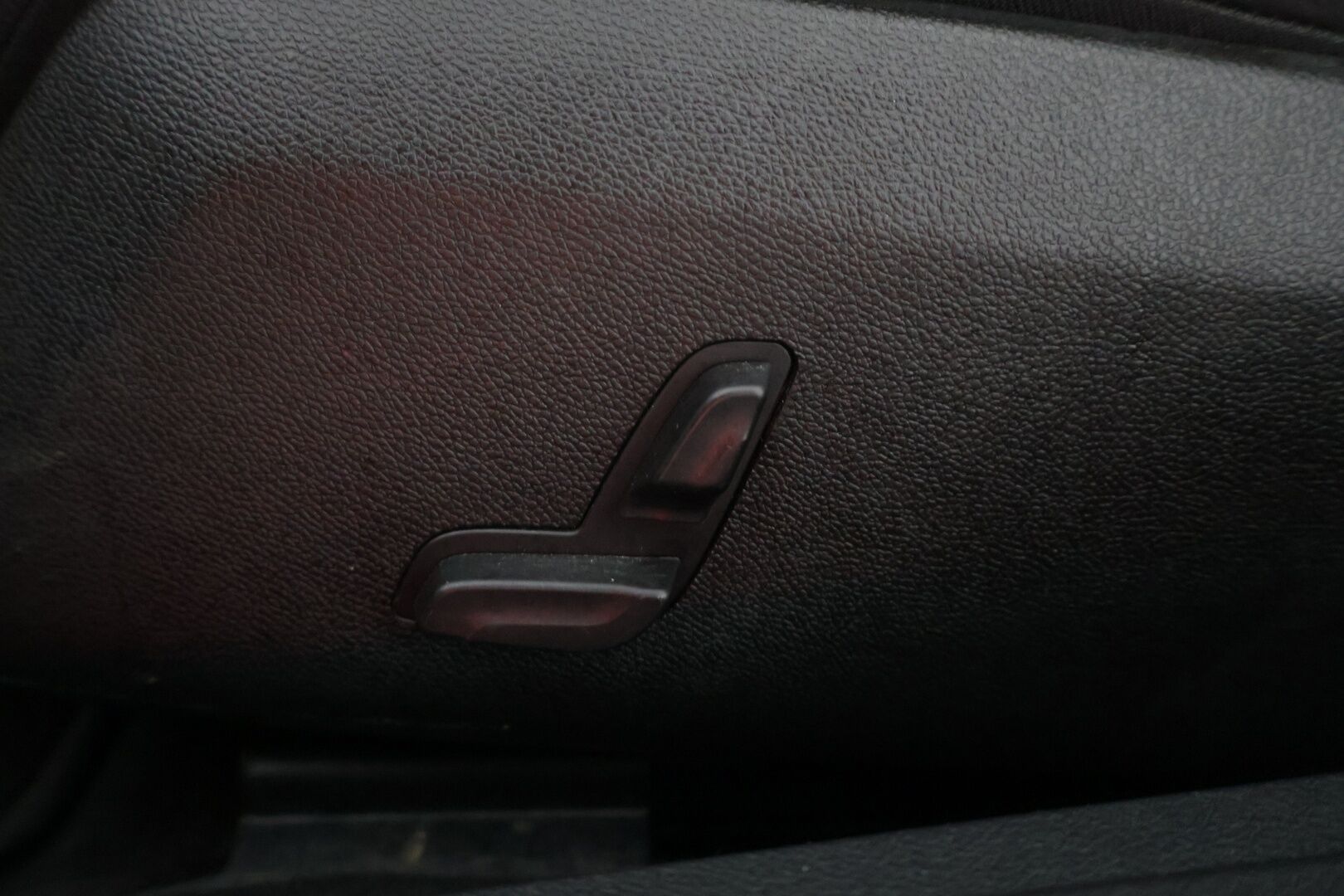 Mercedes-Benz E 2013 E 350 BLUETEC T 4MATIC ** AMG / Vakkari / LED / Ambient / Nahka-Alcantra* - 2 renkaat / Upea Nelikko!* 