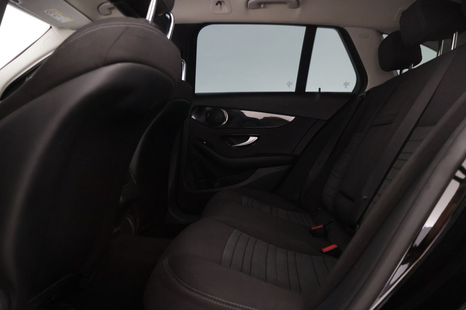 Mercedes-Benz C 2017 180 d T A Premium Business - | Suomi-auto | ILS | Sport-penkit | Tutkat edessä ja takana | Vakkari | Huollettu  116tkm 2/2026 |