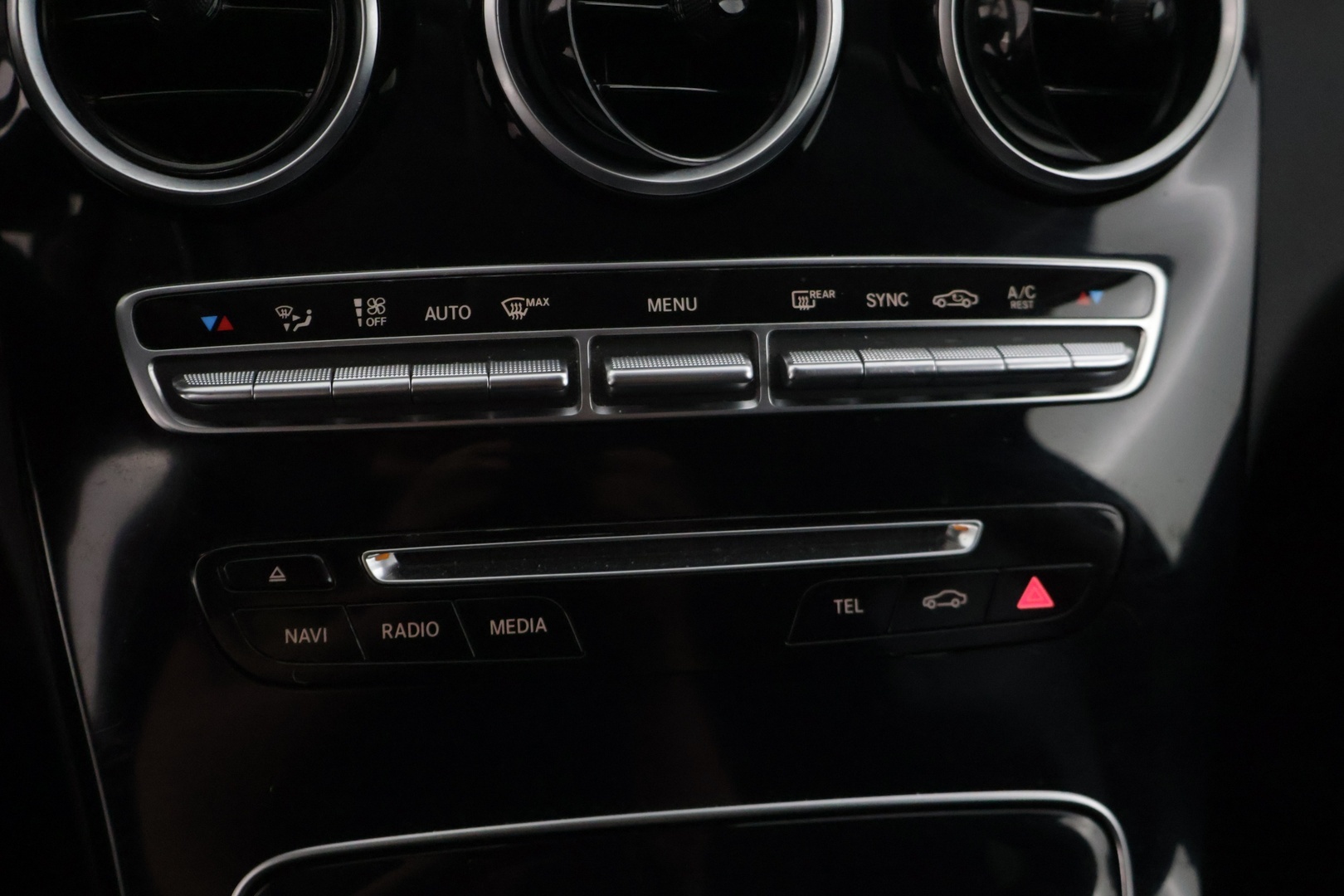 Mercedes-Benz C 2017 180 d T A Premium Business - | Suomi-auto | ILS | Sport-penkit | Tutkat edessä ja takana | Vakkari | Huollettu  116tkm 2/2026 |