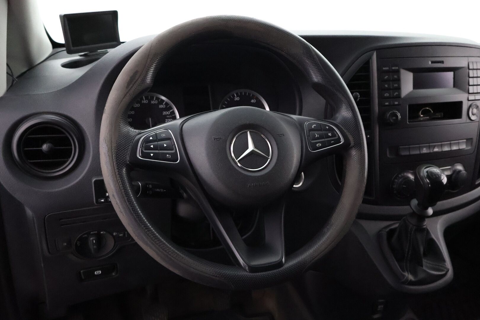 Mercedes-Benz Vito 2017 114CDI-3,05/32K keskipitkä A2 - Suomiauto / Webasto / Vetokoukku / Sortimo Hyllyköt / Invertteri / Peruutuskamera / Lohko & Sisäpistoke / Juuri tullut Tampereelle!