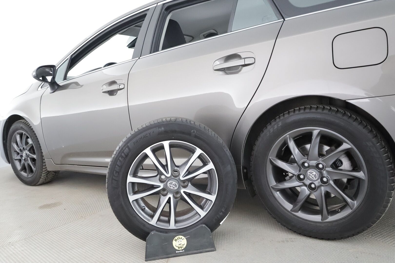 Toyota Avensis 2017 1,8 Valvematic Active Touring Sports Multidrive S * Lohkolämmitin / Vakkari / Kaistavahti / P.Kamera / Bluetooth * - Suomi-auto / Kahdet renkaat aluvanteilla / Merkkihuollot