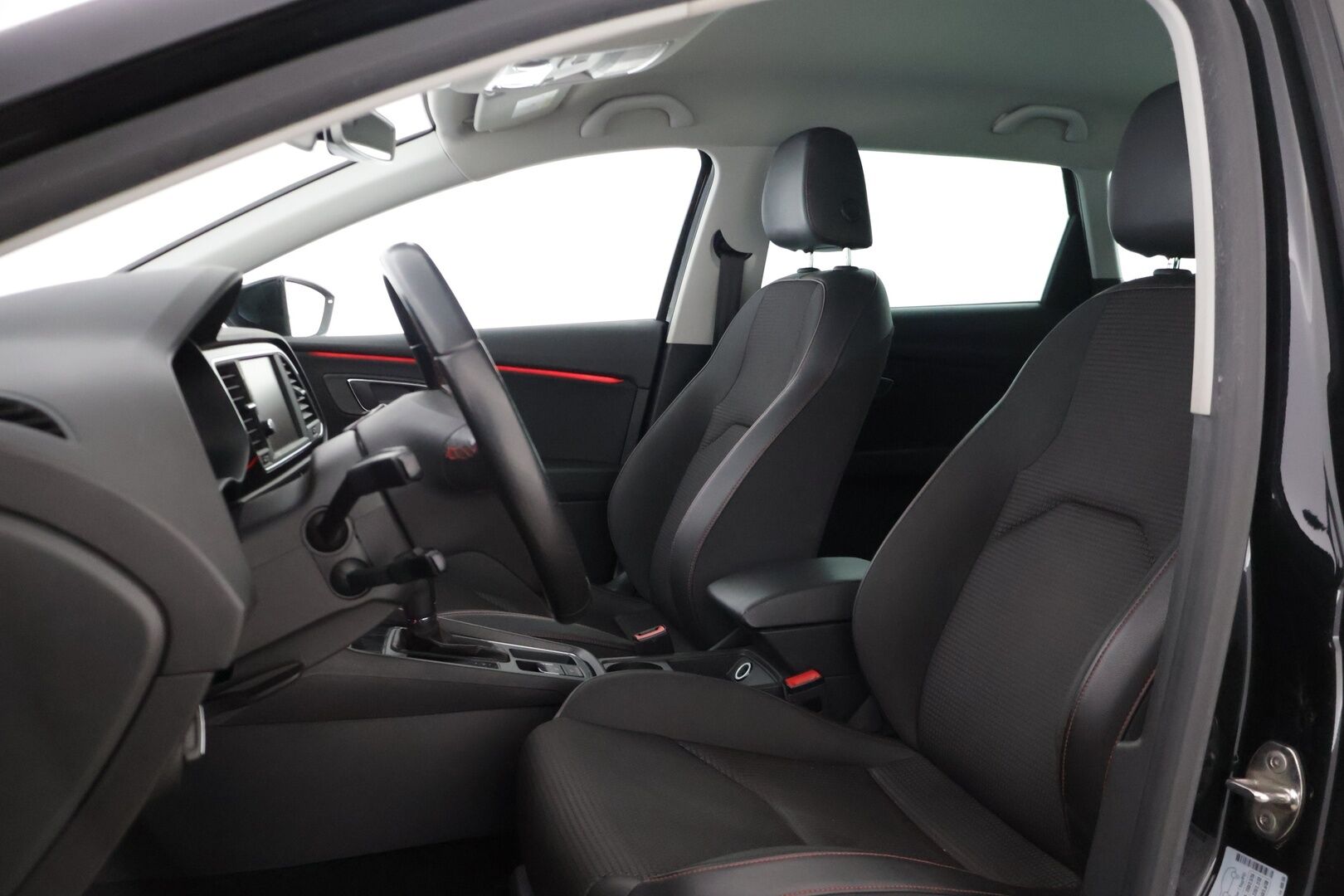 Seat Leon ST 2017 1,4 TSI 150 ACT FR DSG * Adapt. Vakkari / Webasto / Seat Sound System / Full Link * - 1-Omisteinen Suomi-auto Vetokoukulla!