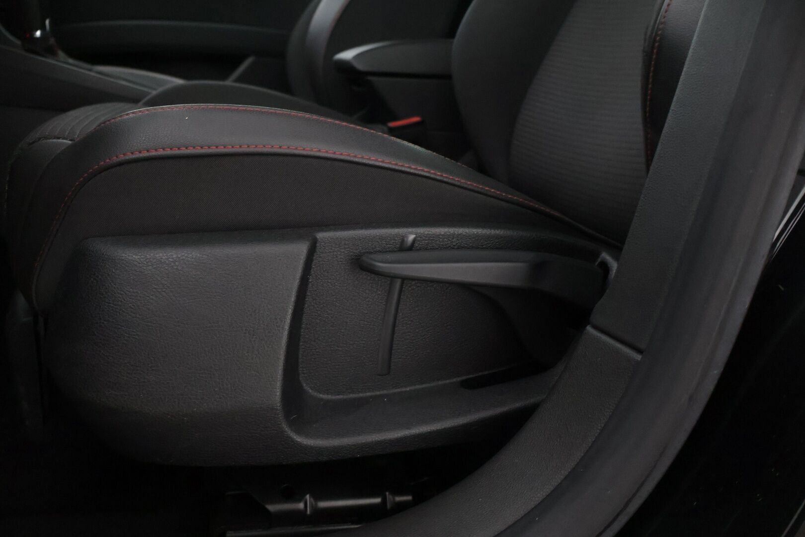 Seat Leon ST 2017 1,4 TSI 150 ACT FR DSG * Adapt. Vakkari / Webasto / Seat Sound System / Full Link * - 1-Omisteinen Suomi-auto Vetokoukulla!