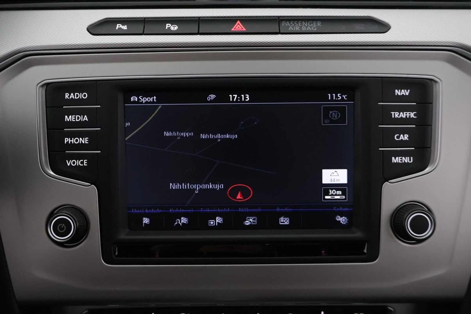 Volkswagen Passat 2017 Variant Comfortline 2,0 TDI 140 kW (190 hv) 4MOTION DSG-aut. Winter Edition */ Adapt. vakkari / P.kamera / Webasto / Kessy / Koukku / 2x renkaat /* - Suomi-auto / 2x renkaat