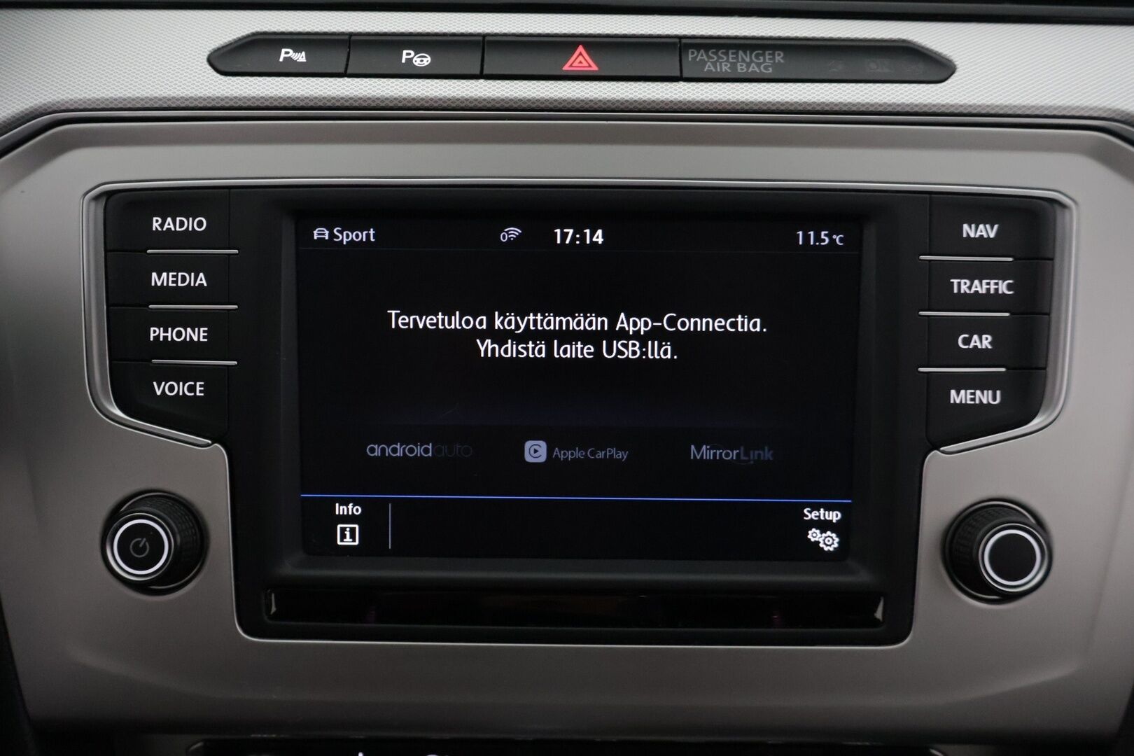 Volkswagen Passat 2017 Variant Comfortline 2,0 TDI 140 kW (190 hv) 4MOTION DSG-aut. Winter Edition */ Adapt. vakkari / P.kamera / Webasto / Kessy / Koukku / 2x renkaat /* - Suomi-auto / 2x renkaat