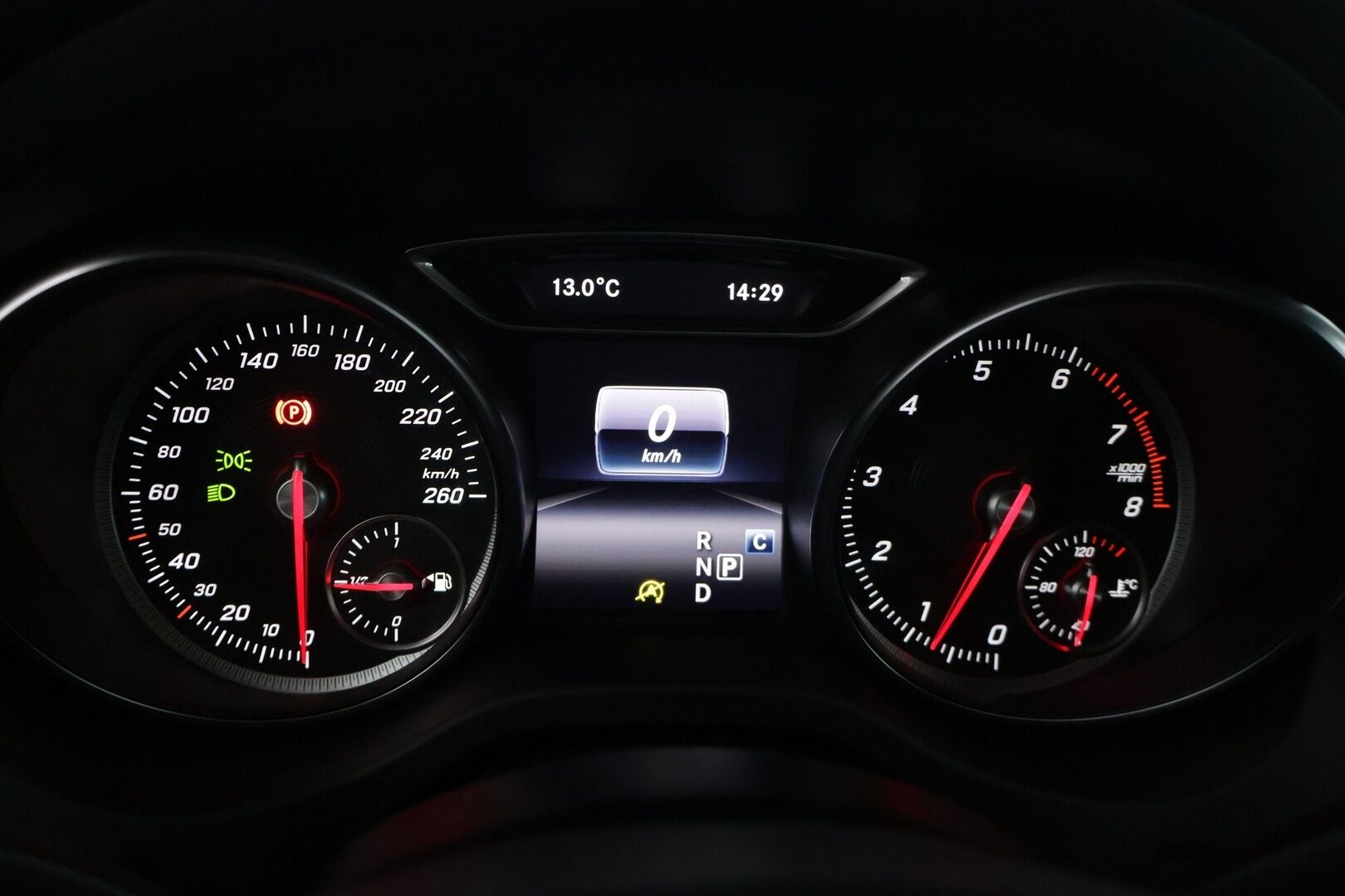 Mercedes-Benz CLA 2017 180 Shooting Brake Automatic Edition * AMG maski / P. Kamera / Sporttipenkit / Vakkari / LED * - Suomi-auto / Kahdet renkaat alumiinivanteilla!