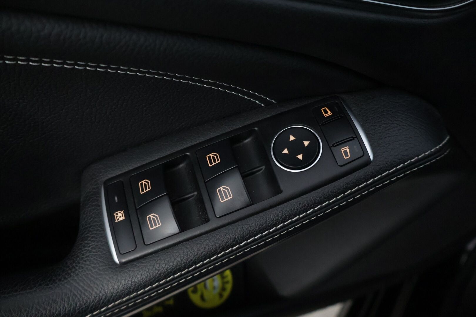 Mercedes-Benz CLA 2017 180 Shooting Brake Automatic Edition * AMG maski / P. Kamera / Sporttipenkit / Vakkari / LED * - Suomi-auto / Kahdet renkaat alumiinivanteilla!