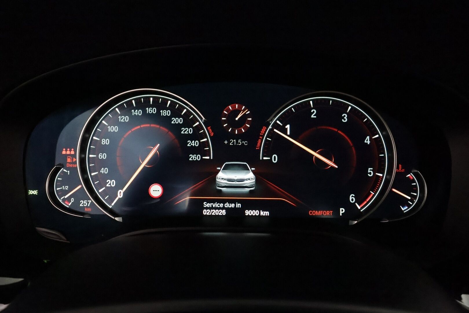 BMW 520 2017 G30 Sedan 520d A xDrive Business Comfort **HUD / Adapt.LED / Soft-Close / Vakkari / 360.kamera** - Suomi-auto / Digimittaristo / Sporttipenkit / Webasto / Comfort Access / Ratinlämmitin / Osittain sähkösäätöiset istuimet / Ratinlämmitin