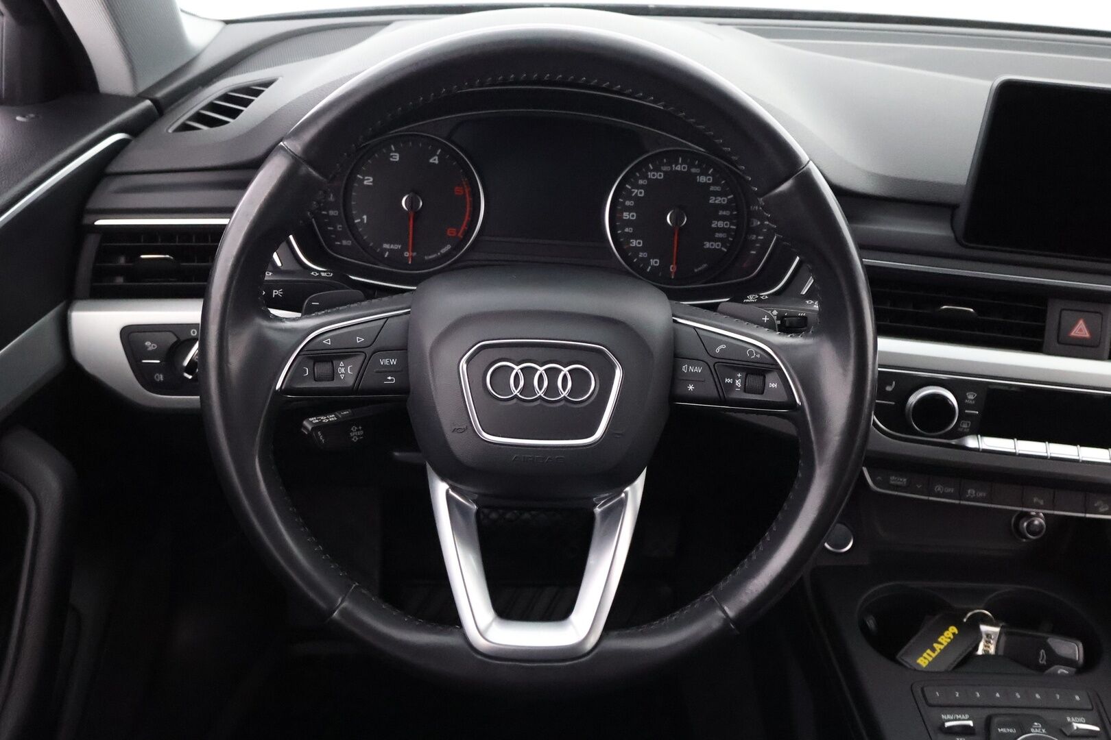 Audi A4 allroad quattro 2017 Land of quattro Edition 2,0 TDI 120 kW quattro S tronic - Suomiauto / Webasto / Matrix LED / Digimittari / Vetokoukku / Sporttipenkit / Navigointi / KeylessGo / Huippuvarusteet / Juuri tullut Tampereelle!