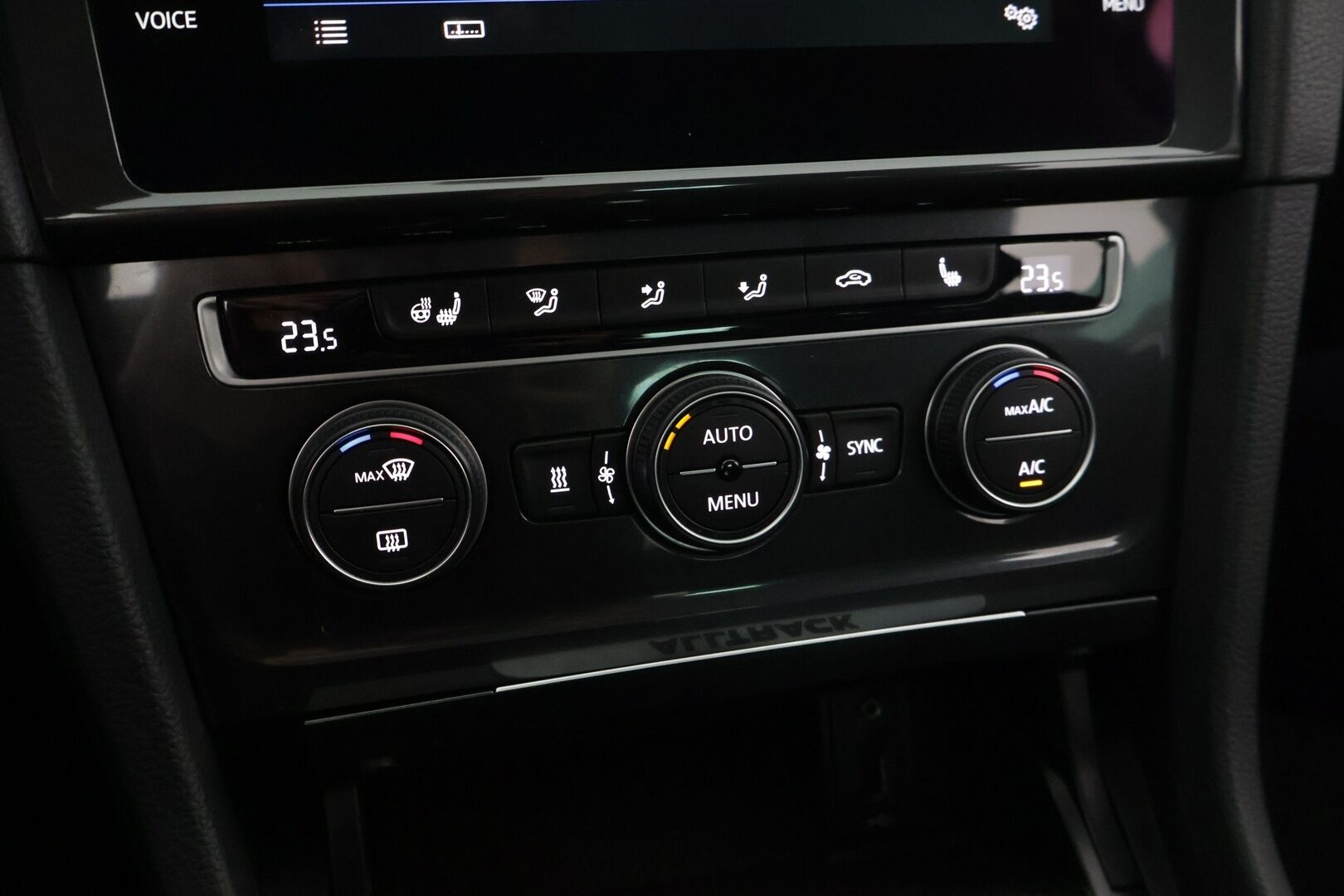 Volkswagen Golf 2017 Variant Alltrack 1,8 TSI 132 kW (180 hv) 4MOTION DSG-automaatti *Digimittaristo / Acc / Kessy / Navi / Ratinlämmitin!* - *Tilava / Moderni / Tyylikäs!*