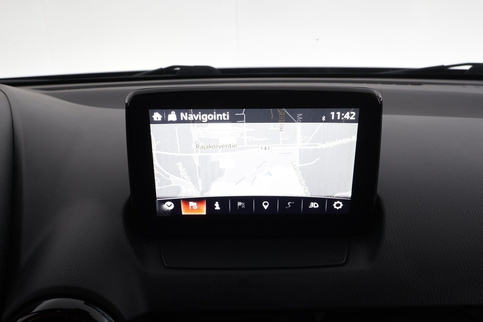 Mazda CX-3 2017 2,0 (120 hv) SKYACTIV-G Premium 6AT EN1 * Suomi-auto / Vakkari / P.kamera / Navi * - Kahdet renkaat aluvanteilla - HULLUT VÄLIPÄIVÄT KORKOTARJOUS 2,49%