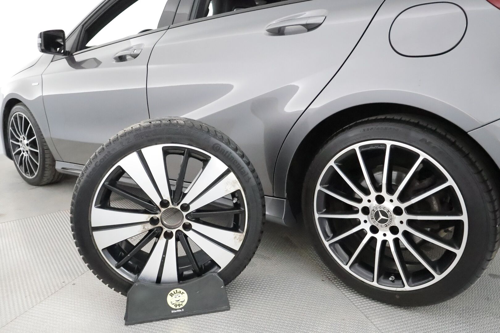 Mercedes-Benz A 2017 180 A White Art Edition AMG **Webasto / LED-High Performance / P.Kamera / Vakkari / Sporttipenkit** - Suomi-auto / Kahdet Renkaat