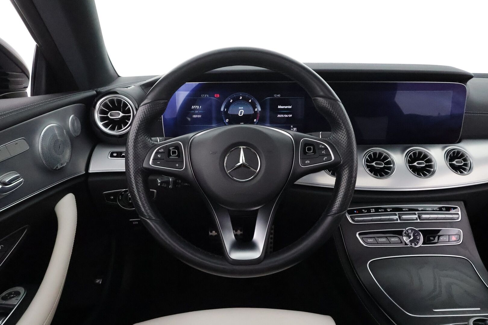 Mercedes-Benz E 2017 220 d A Coupé Business AMG **Imuovet / Burmester / HUD / Distronic+ / Panorama / Widescreen / Muistipenkit** - 3,99 % KORKOTARJOUS TÄHÄN AUTOON - Supervarusteet! / Night-paketti / 360 Kamera / Kaistavahti / Apple&Android / Keyless