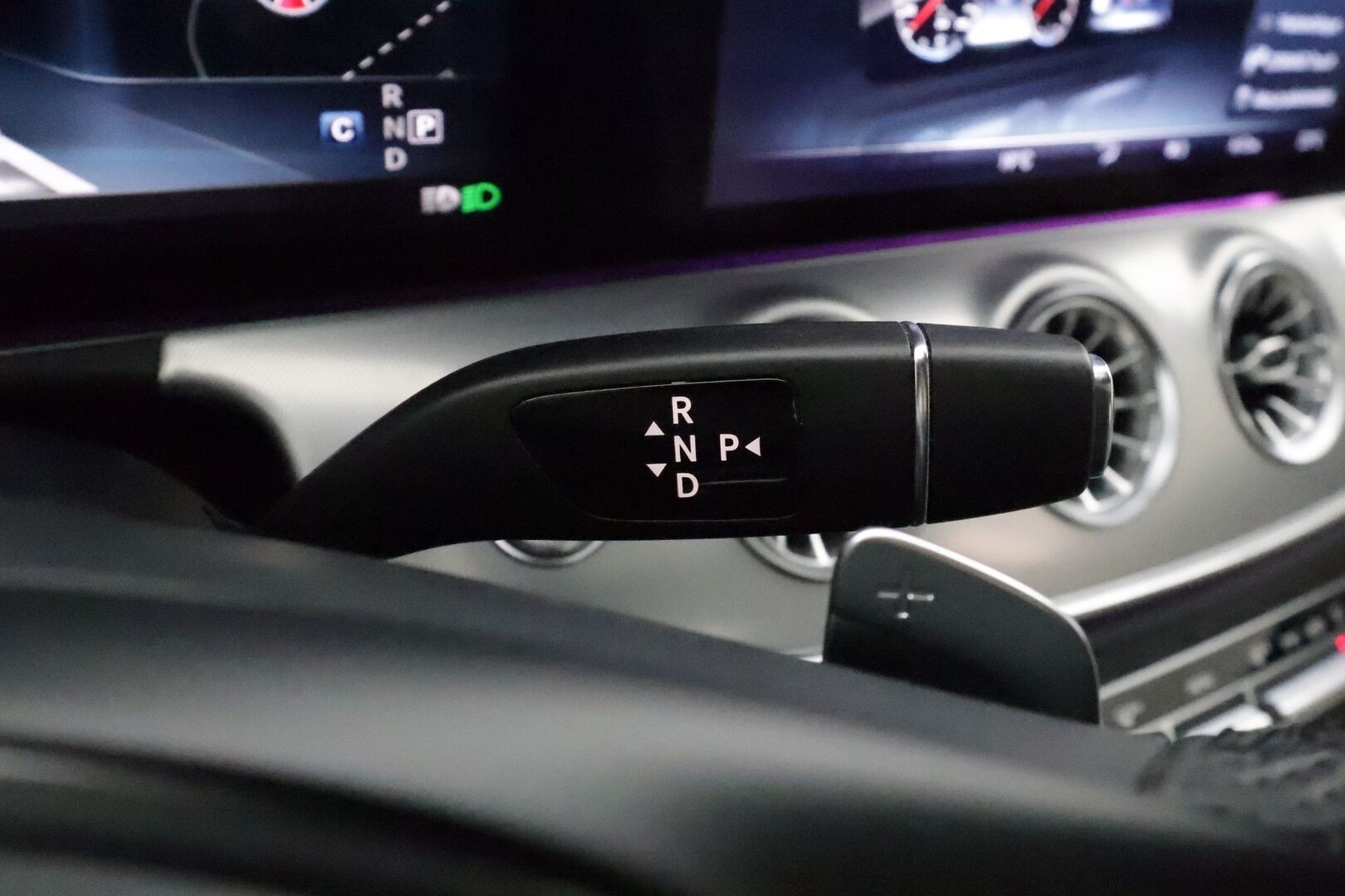 Mercedes-Benz E 2017 220 d A Coupé Business AMG **Imuovet / Burmester / HUD / Distronic+ / Panorama / Widescreen / Muistipenkit** - Supervarusteet! / Night-paketti / 360 Kamera / Kaistavahti / Apple&Android / Keyless - HULLUT VÄLIPÄIVÄT KORKOTARJOUS 2,49%