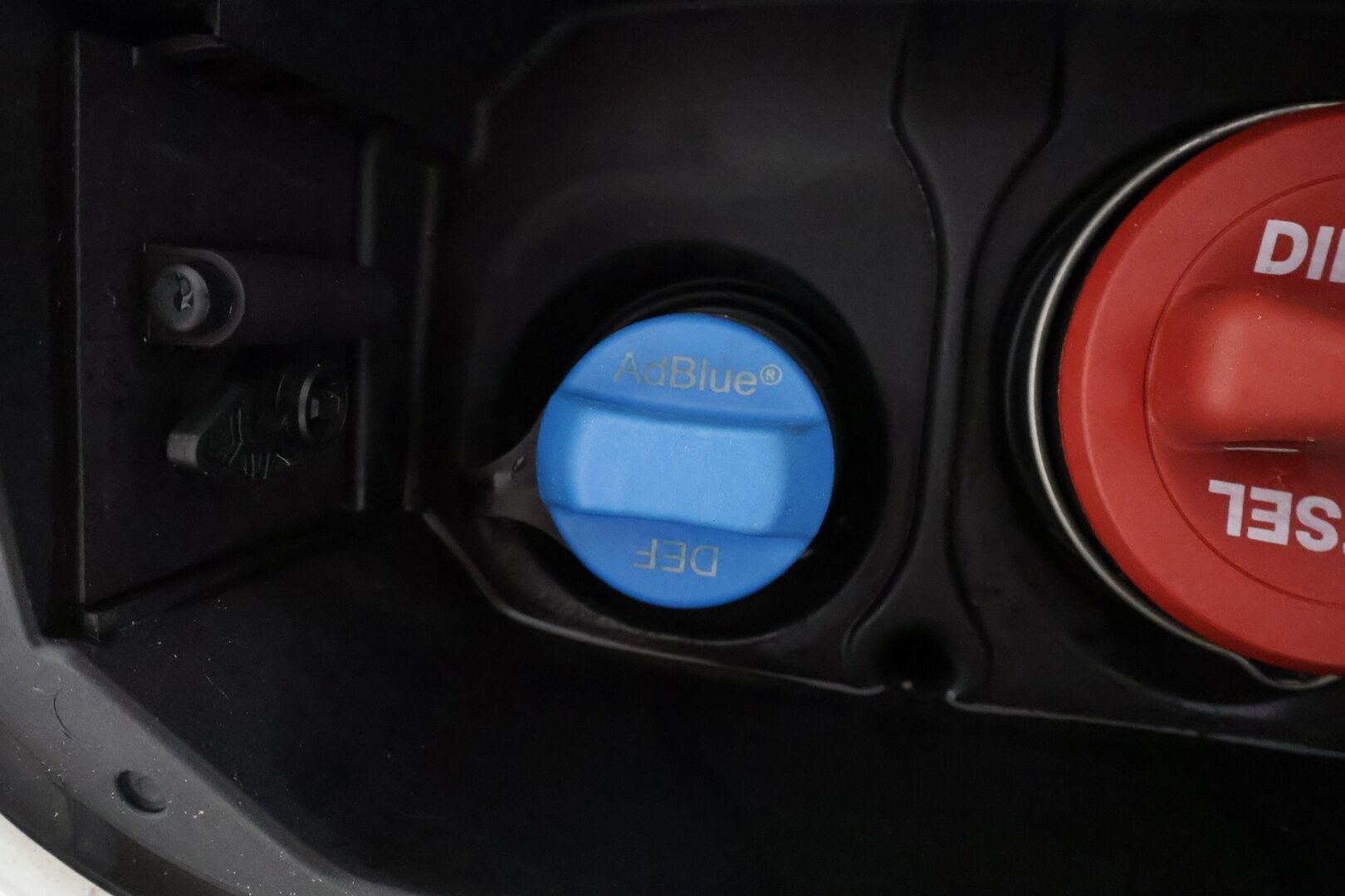 Mercedes-Benz E 2017 220 d A Coupé Business AMG **Imuovet / Burmester / HUD / Distronic+ / Panorama / Widescreen / Muistipenkit** - Supervarusteet! / Night-paketti / 360 Kamera / Kaistavahti / Apple&Android / Keyless - HULLUT VÄLIPÄIVÄT KORKOTARJOUS 2,49%