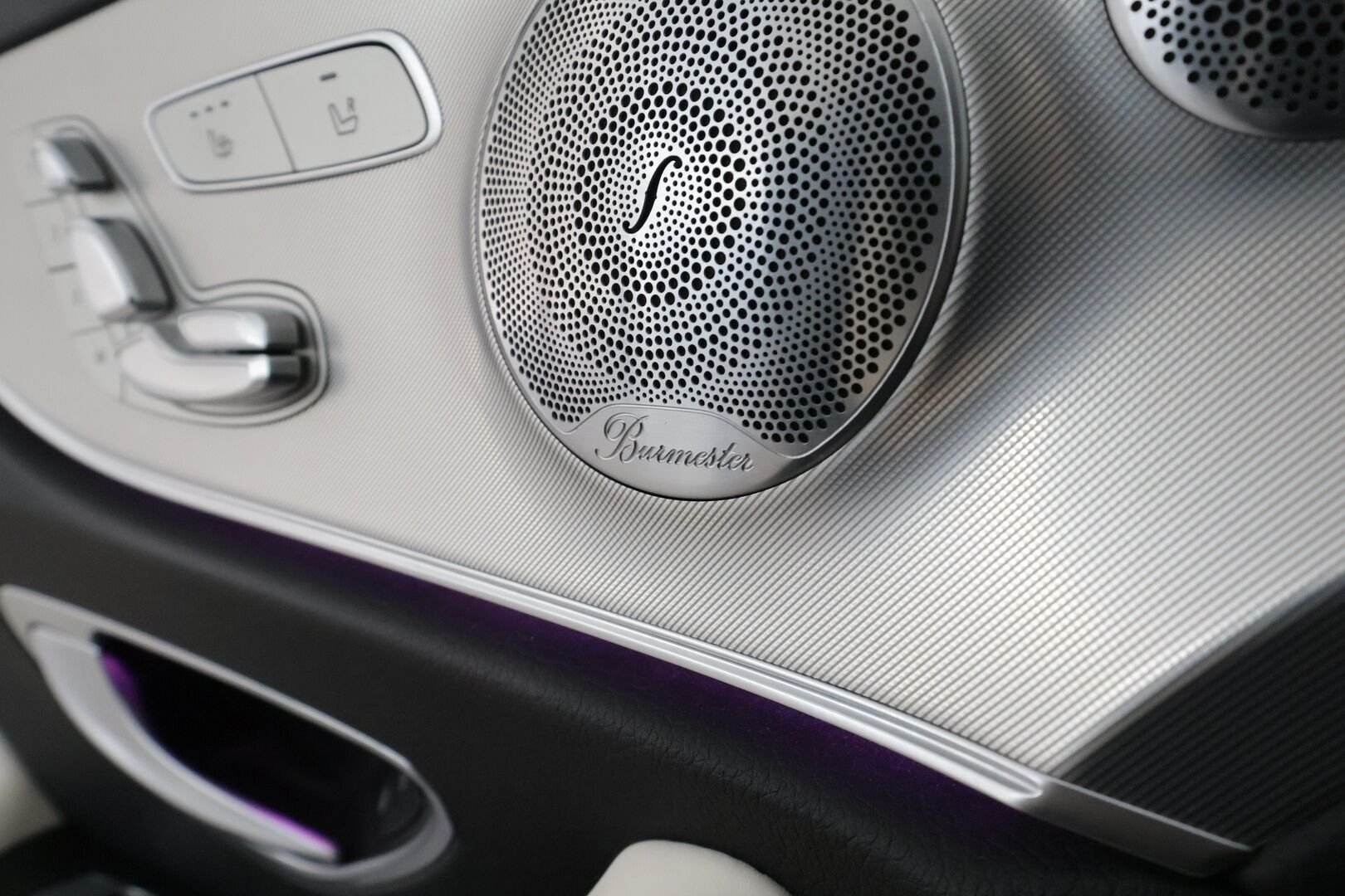 Mercedes-Benz E 2017 220 d A Coupé Business AMG **Imuovet / Burmester / HUD / Distronic+ / Panorama / Widescreen / Muistipenkit** - Supervarusteet! / Night-paketti / 360 Kamera / Kaistavahti / Apple&Android / Keyless - HULLUT VÄLIPÄIVÄT KORKOTARJOUS 2,49%