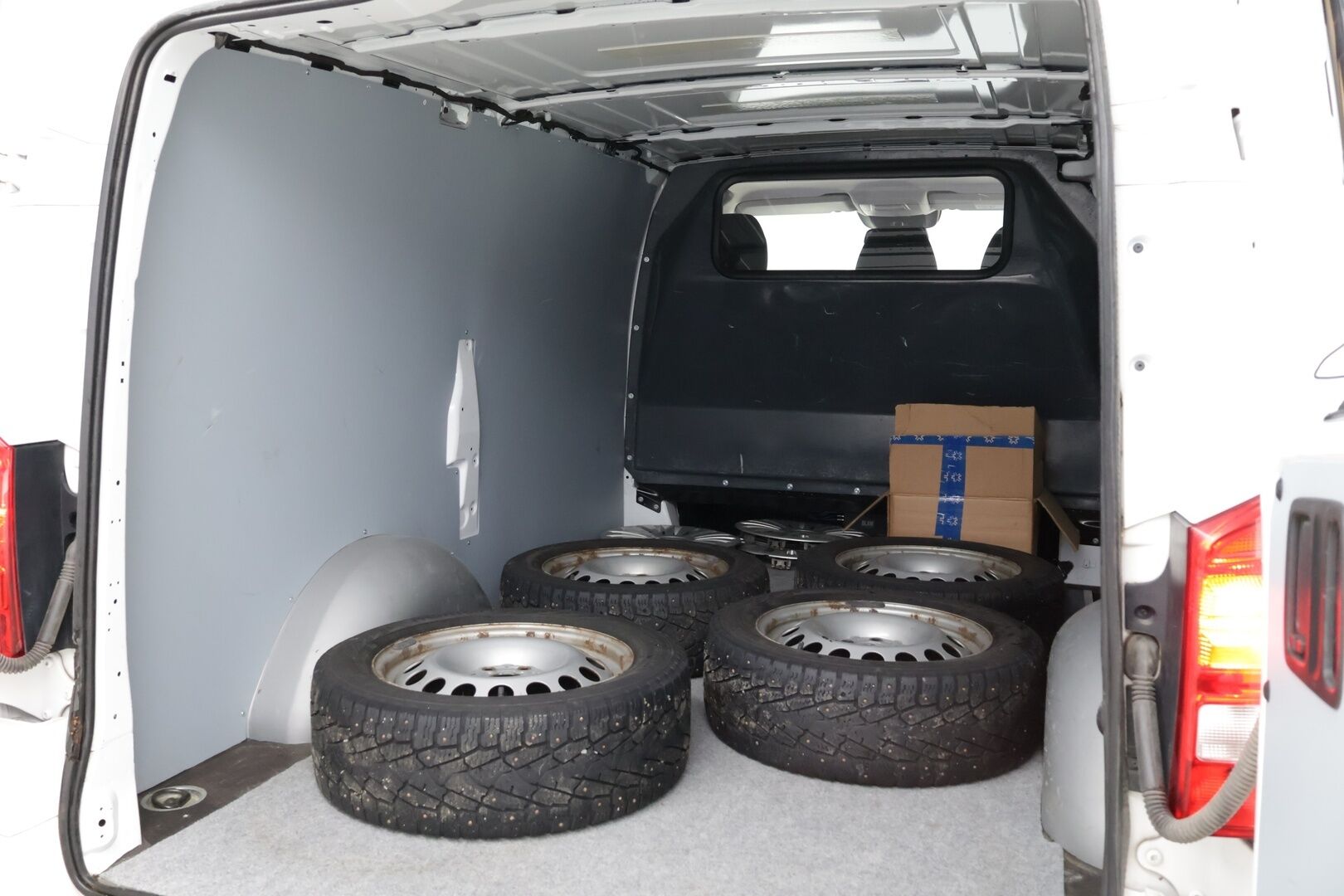 Mercedes-Benz Vito 2018 116CDI 4x4-3,05/32K keskipitkä A2 A Winter - Suomiauto | Webasto | Koukku | ILS LED | Peruutuskamera | Vakkari | Karjarauta | Näyttävä yksilö | Juuri tullut Tampereelle!