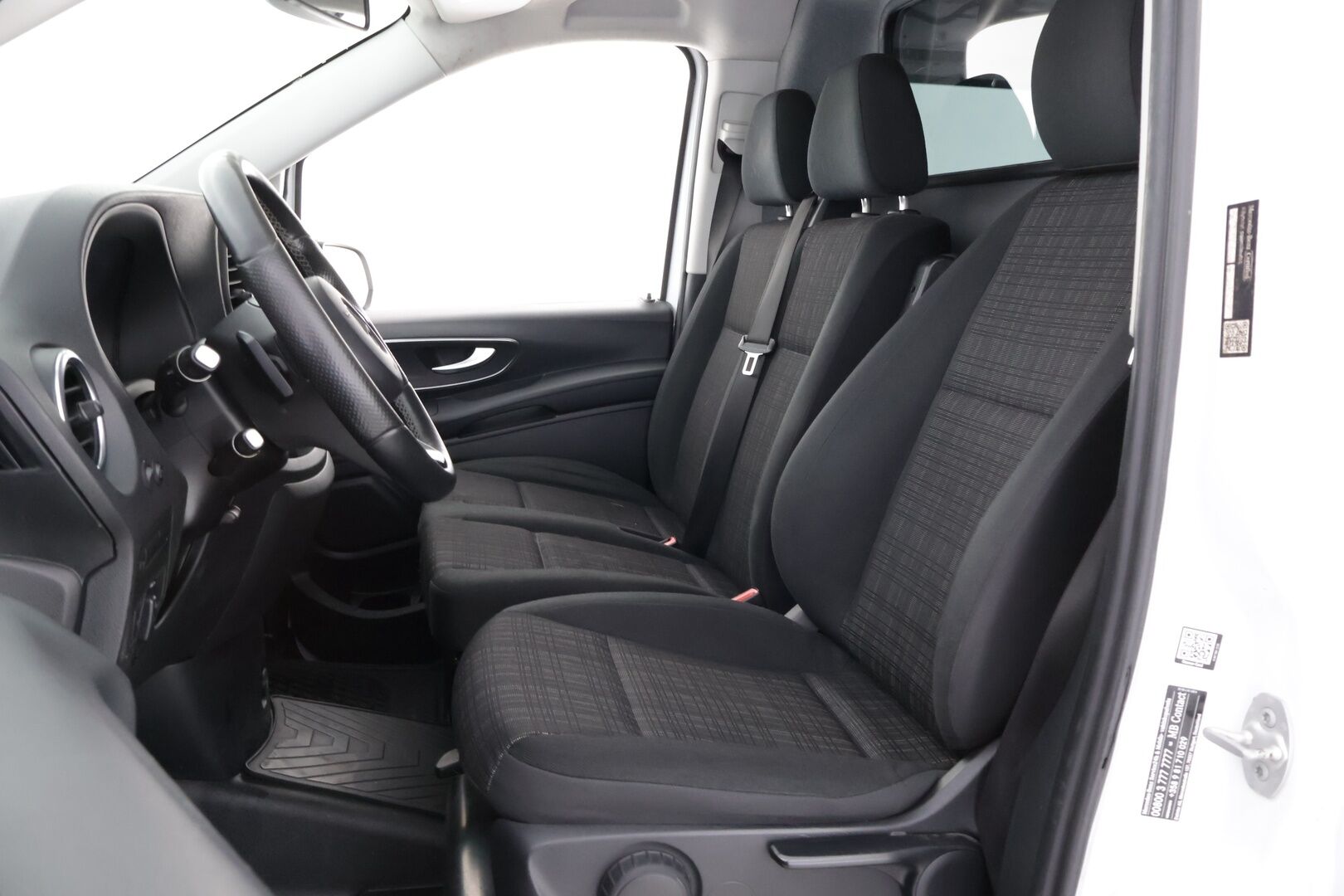 Mercedes-Benz Vito 2018 116CDI 4x4-3,05/32K keskipitkä A2 A Winter - Suomiauto | Webasto | Koukku | ILS LED | Peruutuskamera | Vakkari | Karjarauta | Näyttävä yksilö | Juuri tullut Tampereelle!