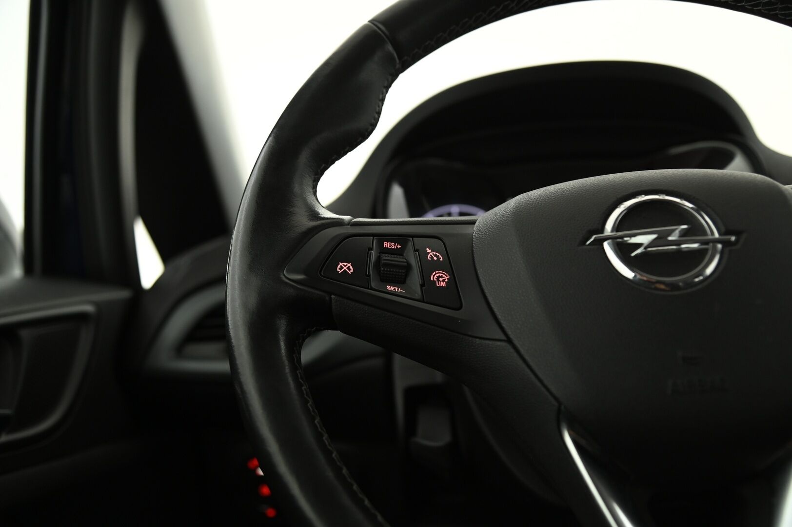 Opel Corsa 2017 3-ov EXCITE 1,0T ecoFLEX Start/Stop 66kW MT6 - *Vakkari / Lohko.S.Pistoke / Ratinlämmitin / Suomi-auto*