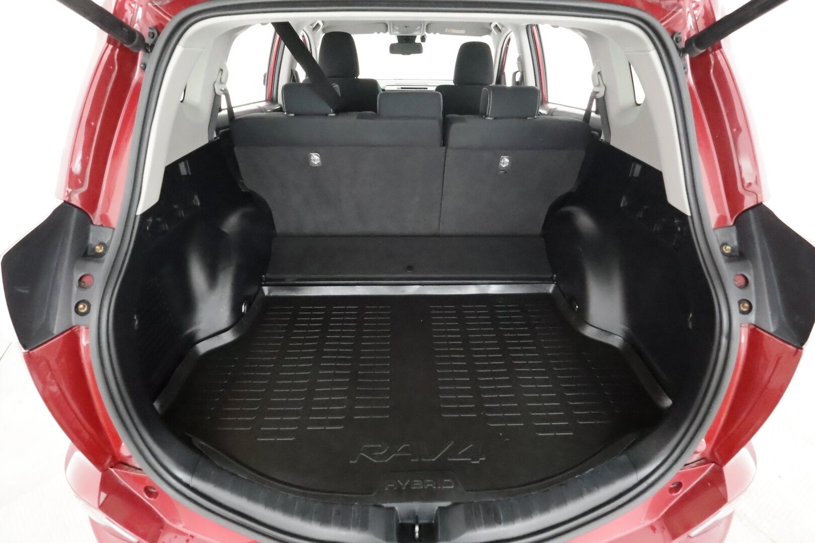 Toyota RAV4 2018 2,5 Hybrid AWD Hybrid Edition * ACC / LED / P.Kamera / Koukku / Navi / Kaistavahti / Keyless * - Suomi-auto / Kahdet renkaat aluvanteilla / Merkkihuollot