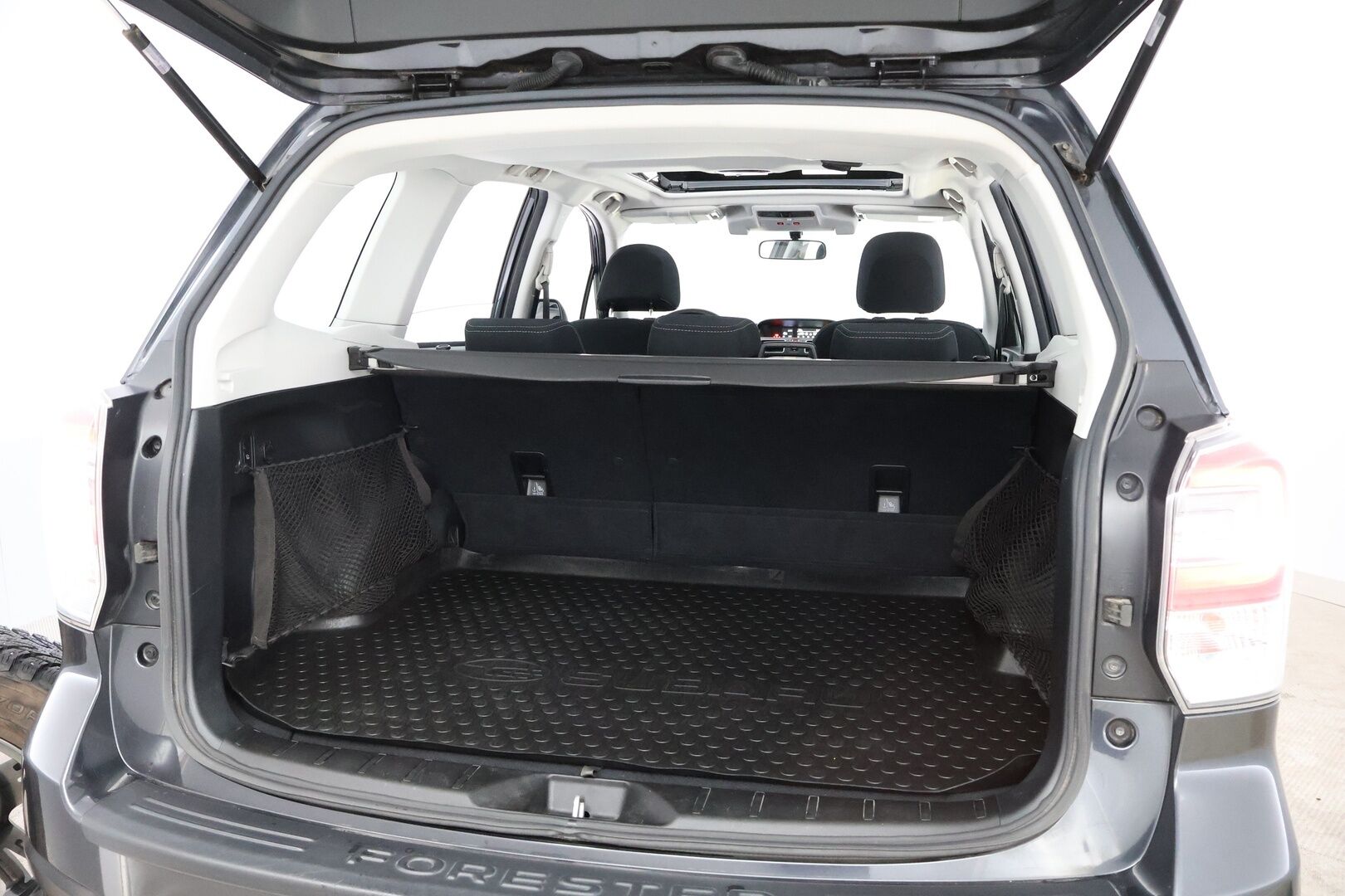 Subaru Forester 2018 2,0i XS Eyesight CVT - Suomiauto / Adapt.Vakkari / Kattoluukku / Peruutuskamera / Lane Assist / Sähköpenkki / Eye Sight / Huippusiisti!