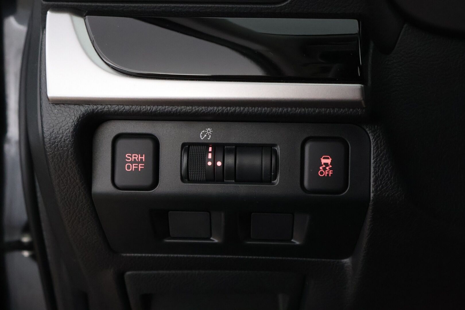 Subaru Forester 2018 2,0i XS Eyesight CVT - Suomiauto / Adapt.Vakkari / Kattoluukku / Peruutuskamera / Lane Assist / Sähköpenkki / Eye Sight / Huippusiisti!