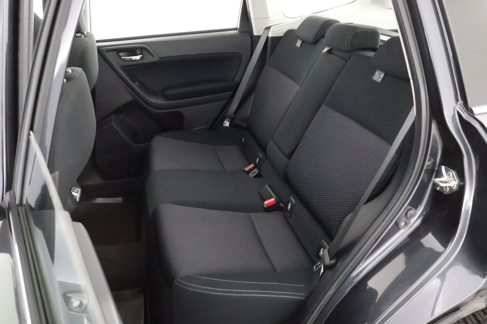Subaru Forester 2018 2,0i XS Eyesight CVT - Suomiauto / Adapt.Vakkari / Kattoluukku / Peruutuskamera / Lane Assist / Sähköpenkki / Eye Sight / Huippusiisti!