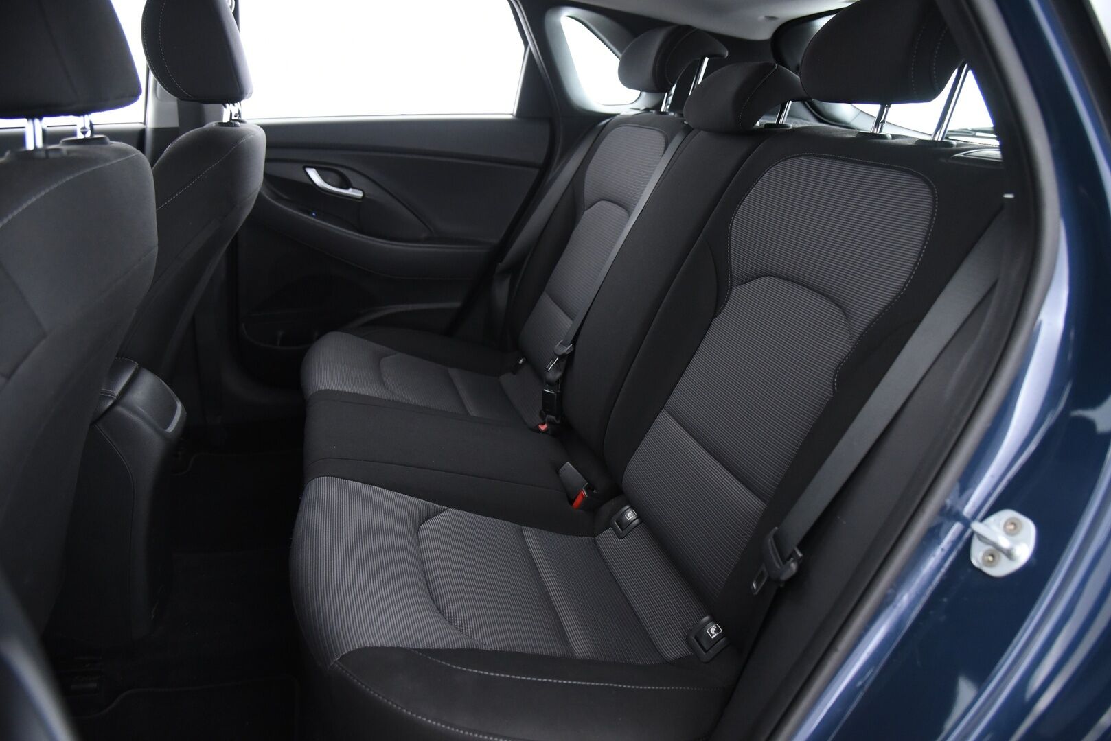 Hyundai i30 5d 2017 1,4 T-GDI 7DCT-aut. fresh plus / Suomi-Auto / P-kamera / Vakkari / Lohkolämmitin - Taloudellinen vaihtoehto !