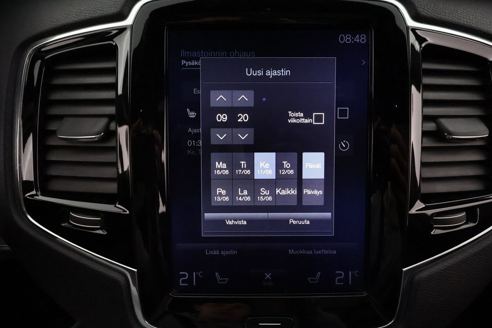 Volvo XC90 2018 T8 Twin Engine AWD R-Design aut **Panorama / Adapt.vakkari / Ilma-alusta / 360-kamera / Koukku / Full-LED** - 3,99 % KORKOTARJOUS TÄHÄN AUTOON - Akku kuntotarkastettu