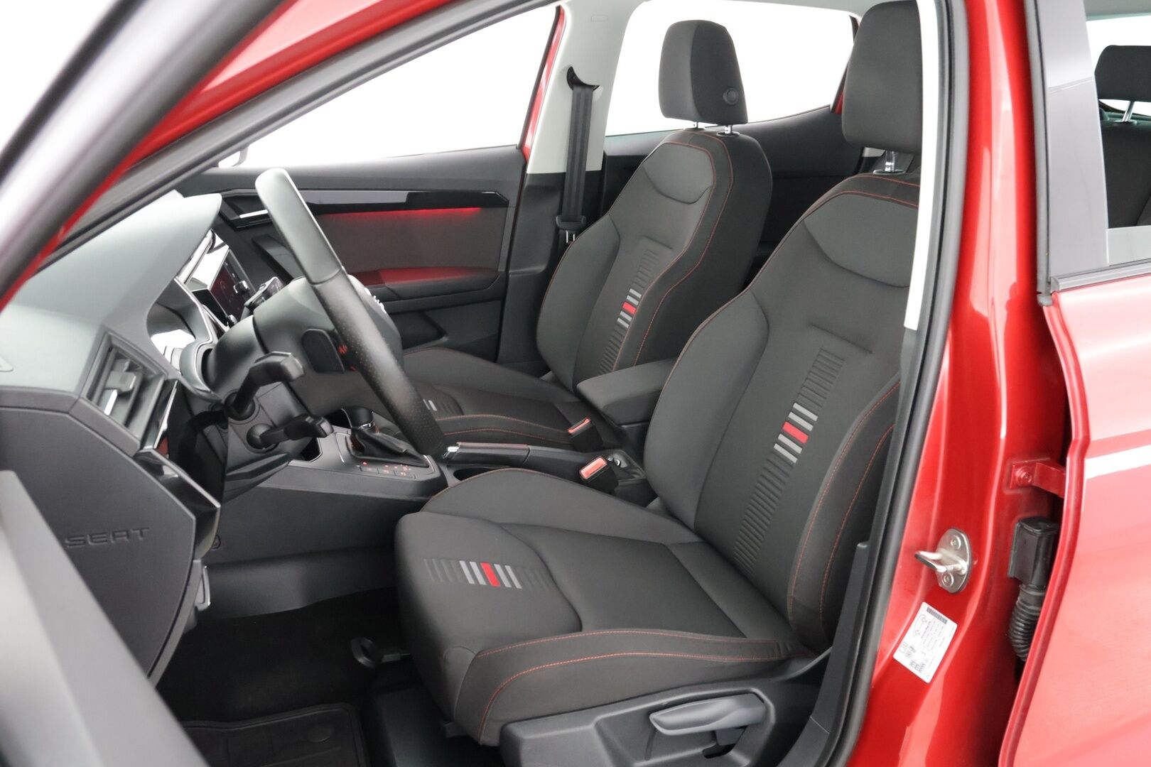 Seat Ibiza 2018 1,0 EcoTSI 115 FR DSG / Webasto / Adapt. vakkari / Sporttipenkit / Apple&Android / LED-valot / Tutkat - 2x Seatin Aluvanteet / Suomi-auto / Uudenveroiset nastat!