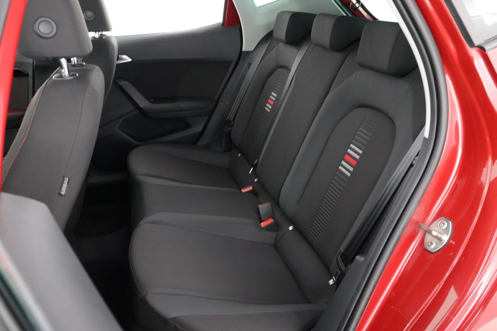 Seat Ibiza 2018 1,0 EcoTSI 115 FR DSG / Webasto / Adapt. vakkari / Sporttipenkit / Apple&Android / LED-valot / Tutkat - 2x Seatin Aluvanteet / Suomi-auto / Uudenveroiset nastat!