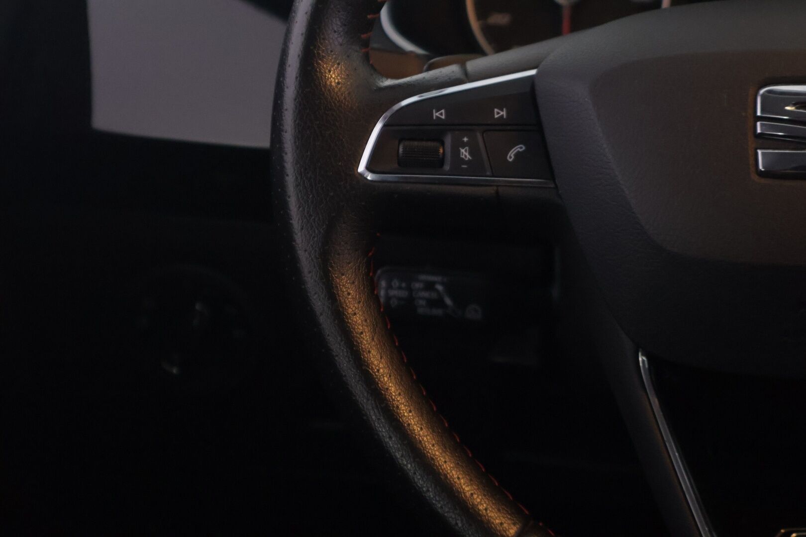 Seat Ibiza 2018 1,0 EcoTSI 115 FR DSG - ACC | CarPlay ja Android Auto | Tutkat | LED | Seat Drive Profile
