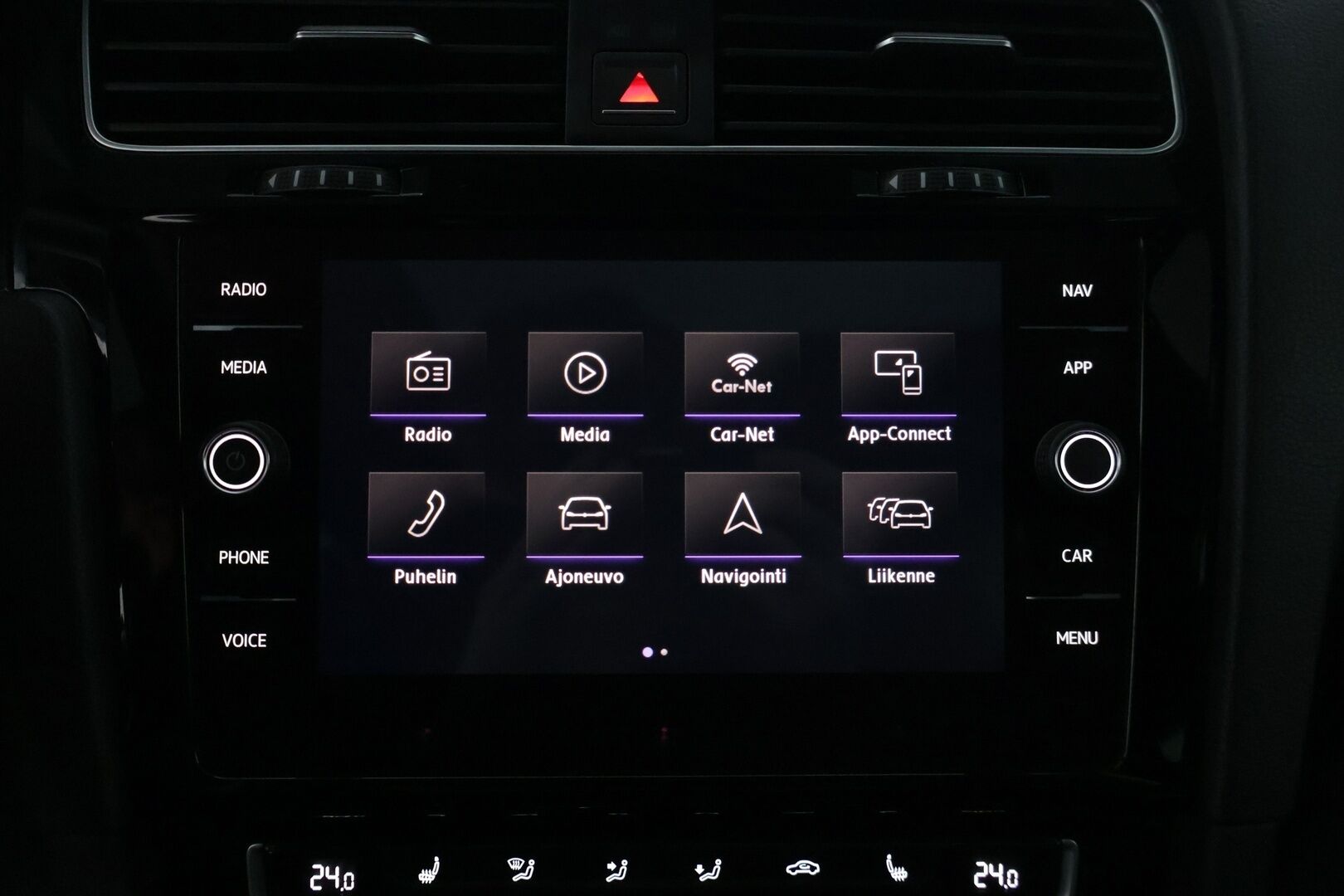 Volkswagen Golf 2018 GTI Performance 2,0 TSI 180 kW (245 hv) DSG-automaatti * / Webasto / Kattoikkuna / Blis / Acc / Kamera / Muistipenkit / Putkisto / Merkkihuollettu / Digimittaristo / * - Juuri huollettu Performance GTI mielettömän kovilla varusteilla & järeällä putkistolla / H&R madallusjouset, hiilikuitu spoileri & nahkapenkit