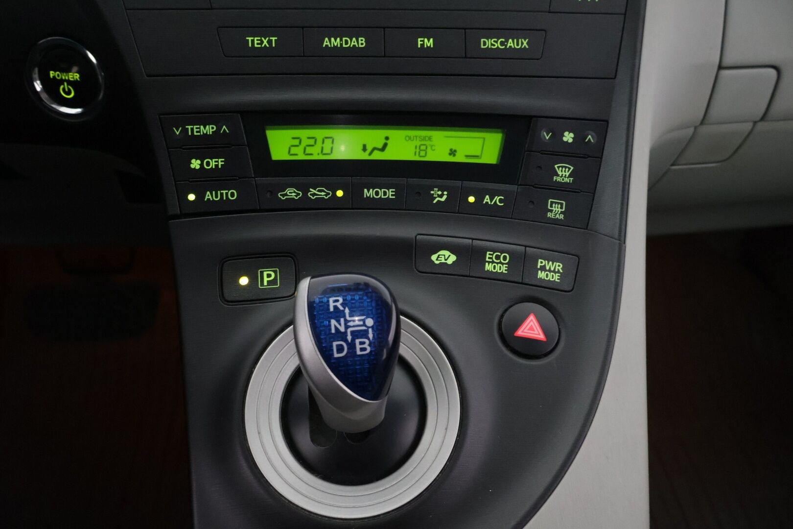 Toyota Prius 2012 HSD Sol 5ov */ Suomi-auto / HUD / Kessy / Lohko / Huoltokirja / 2x renkaat /* - Siisti Suomi-auto / Huoltokirja / 2x renkaat