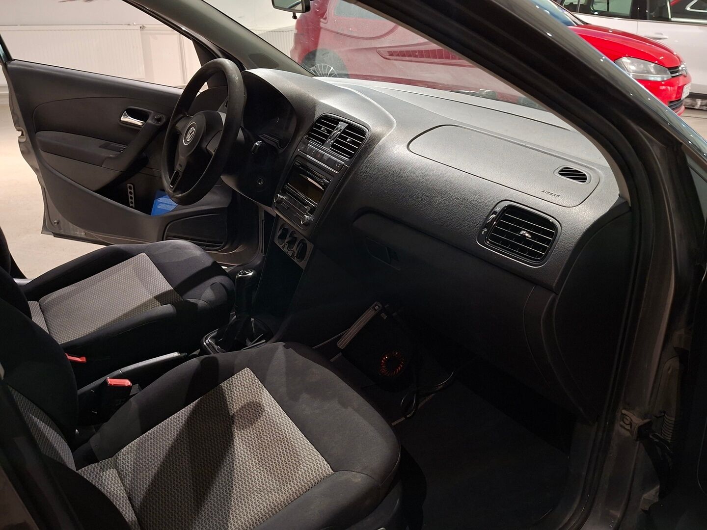Volkswagen Polo 2010 Trendline 1,6 TDI 55 kW (75 hv) *Myydään Huutokaupat.com*