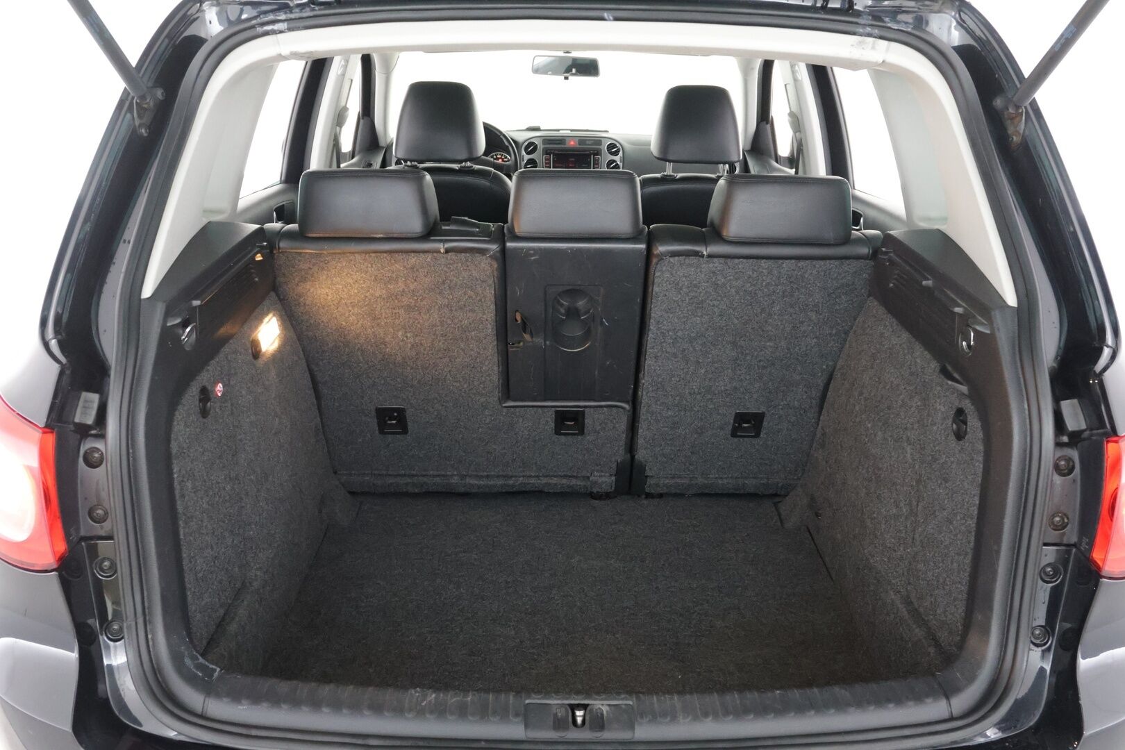 Volkswagen Tiguan 2010 Sport & Style 1,4 TSI 110 kW 4MOTION - Myydään vain Huutokaupat.com.ssa! | 9kk leima!