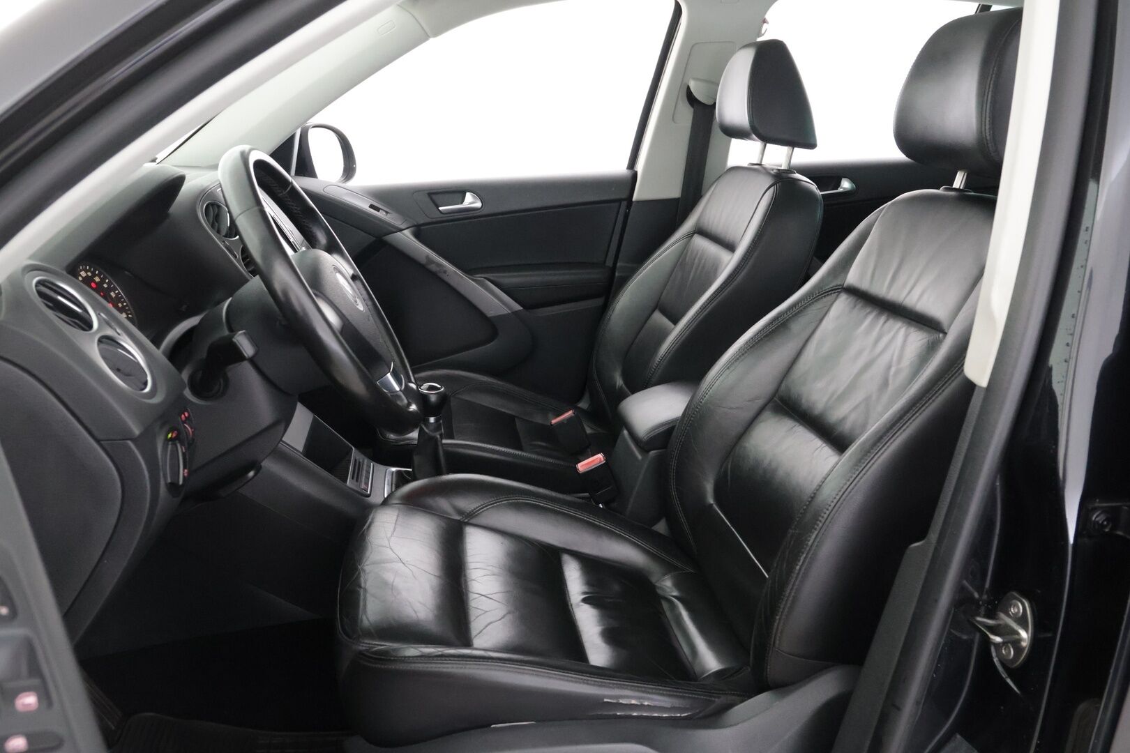 Volkswagen Tiguan 2010 Sport & Style 1,4 TSI 110 kW 4MOTION - Myydään vain Huutokaupat.com.ssa! | 9kk leima!