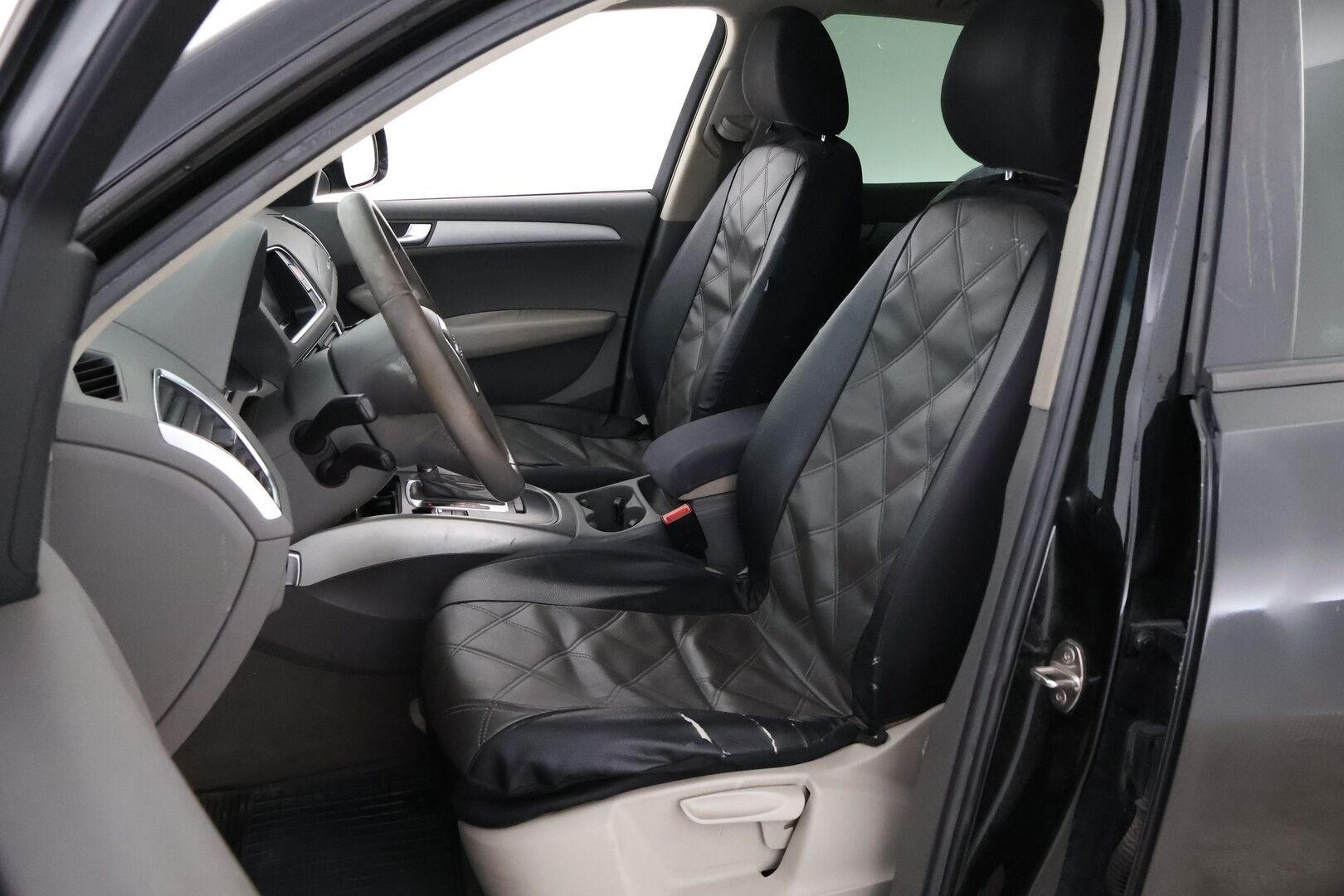 Audi Q5 2010 2,0 TDI (DPF) quattro S tronic - MYYDÄÄN HUUTOKAUPAT.COM