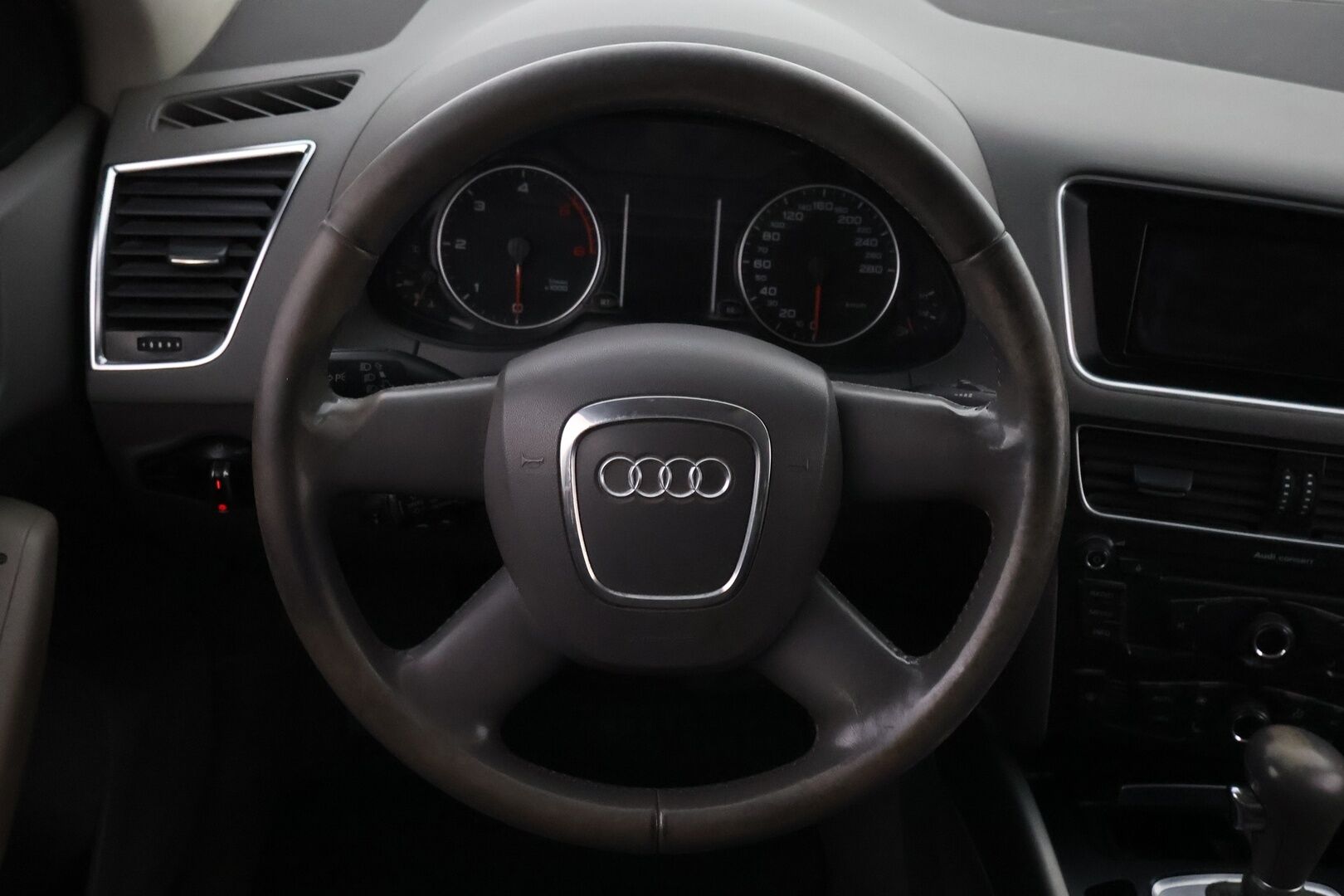 Audi Q5 2010 2,0 TDI (DPF) quattro S tronic - MYYDÄÄN HUUTOKAUPAT.COM