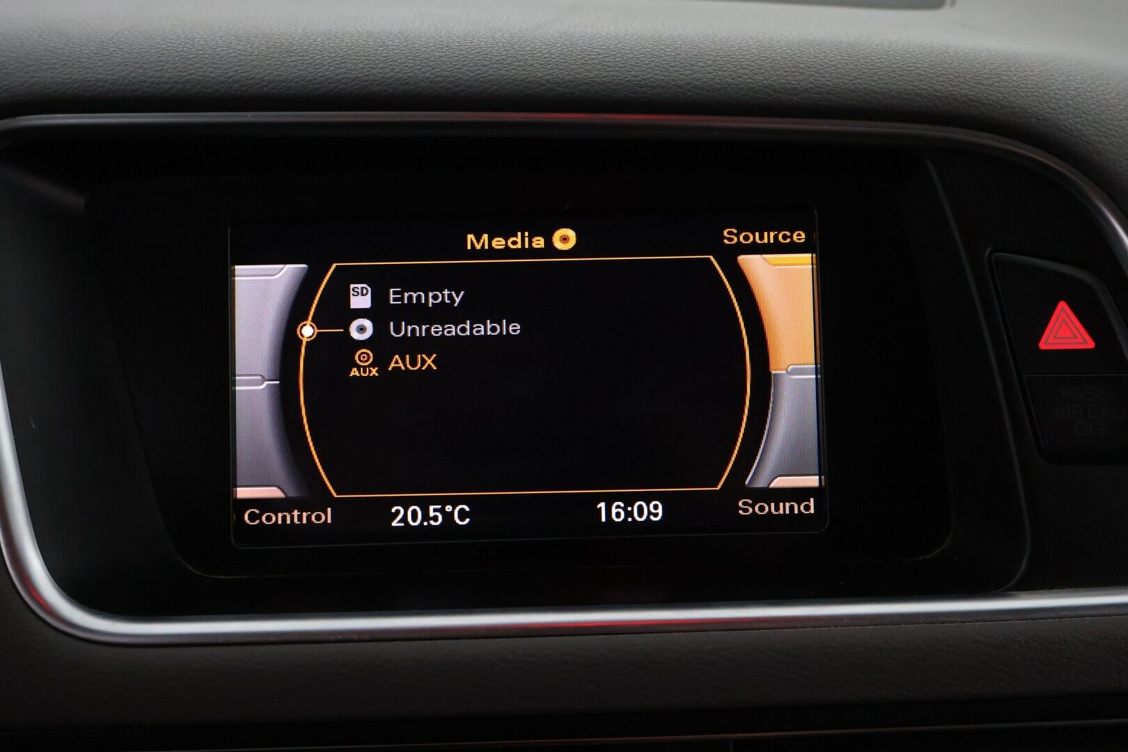 Audi Q5 2010 2,0 TDI (DPF) quattro S tronic - MYYDÄÄN HUUTOKAUPAT.COM