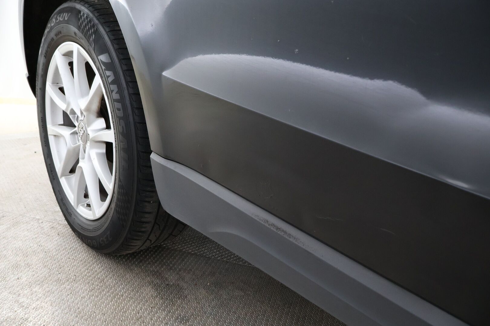 Audi Q5 2010 2,0 TDI (DPF) quattro S tronic - MYYDÄÄN HUUTOKAUPAT.COM