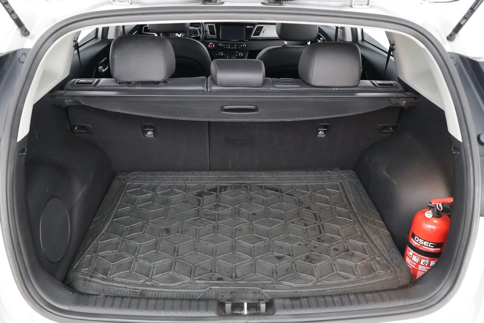 Kia Niro 2018 1,6 GDI Hybrid Business Premium DCT *ACC / BLIS / Lane-assist / P.Kamera / Koukku / JBL / Ratinlämmitys / Carplay* - Merkkihuollettu & juuri katsastettu suomi-auto lohkolämmittimellä sekä vetokoukulla