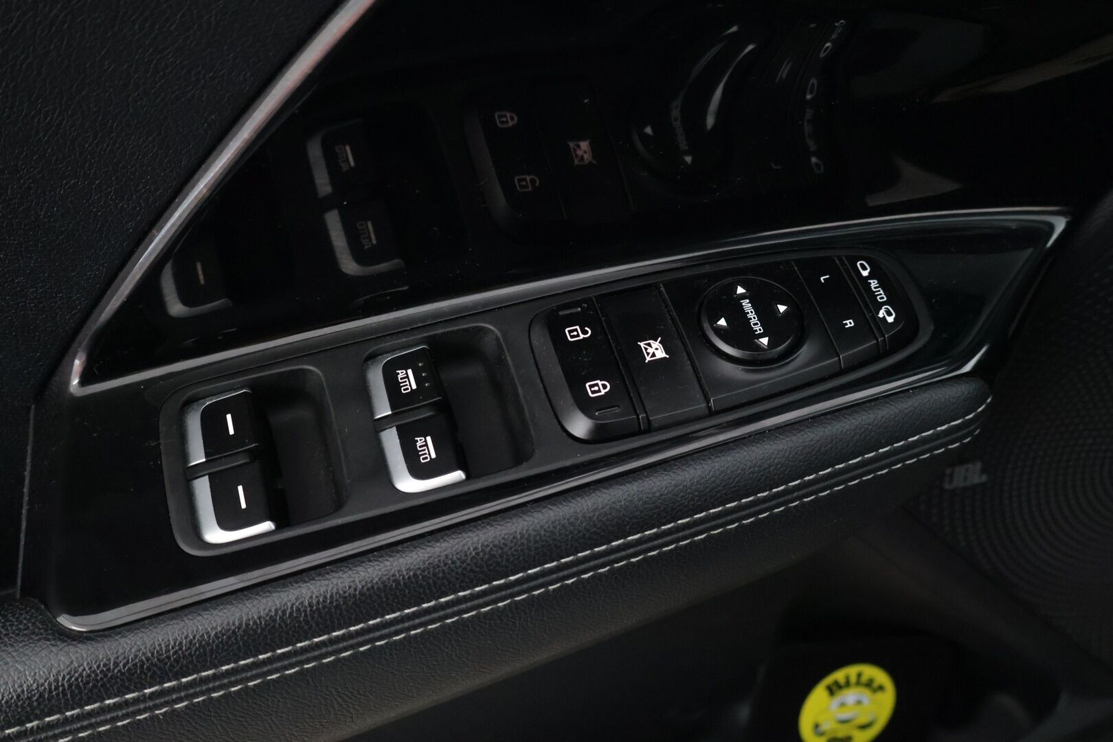 Kia Niro 2018 1,6 GDI Hybrid Business Premium DCT *ACC / BLIS / Lane-assist / P.Kamera / Koukku / JBL / Ratinlämmitys / Carplay* - Merkkihuollettu & juuri katsastettu suomi-auto lohkolämmittimellä sekä vetokoukulla