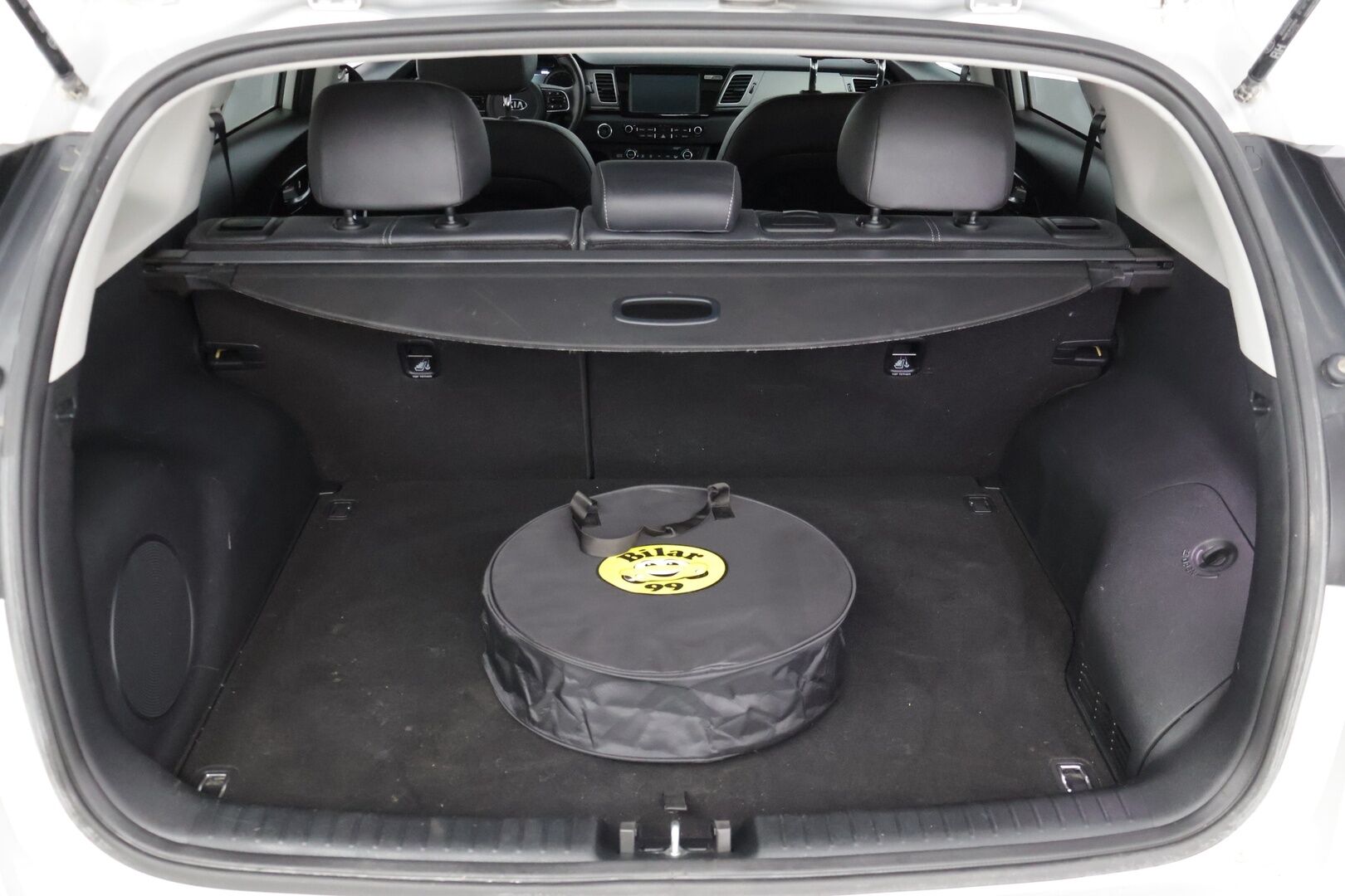 Kia Niro plug-in 2018 1,6 GDI Business Luxury DCT * JBL / Kattoluukku / P-Kamera / Navi * - * Hyvin pidetty ja asiallisesti varusteltu Luxury Plugari! *