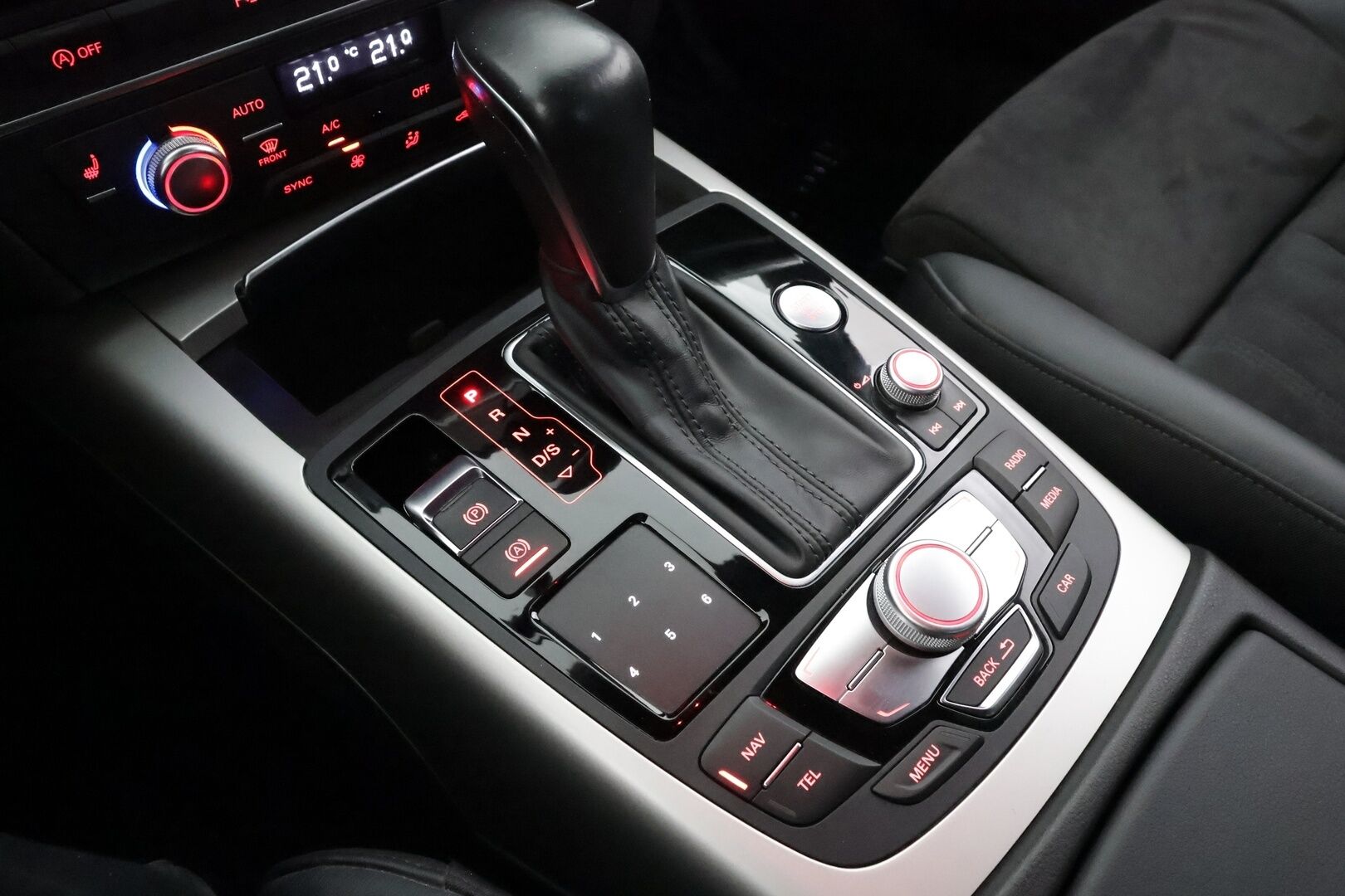 Audi A6 2018 Sedan S line Business Sport 2,0 TDI 140 kW ultra S tronic - | Vakkari | Webasto | P.Kamera | Xenon | Puolinahat Sporttipenkit | Navi | Suomi-auto | Kahdet Renkaat |