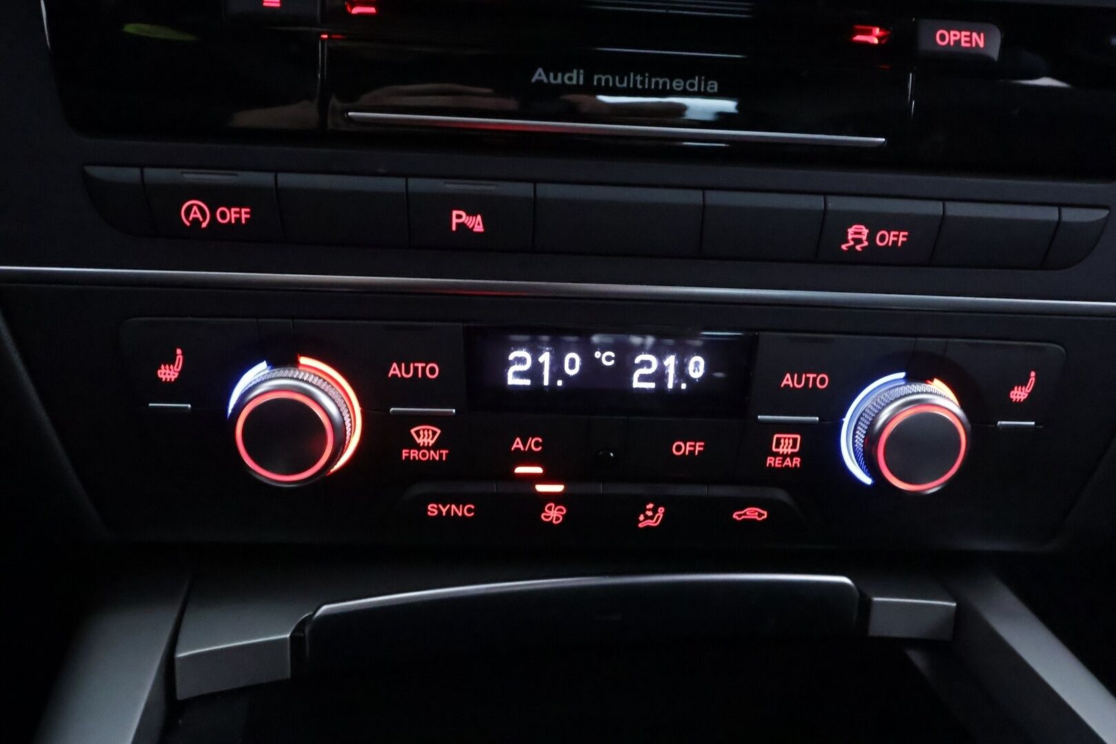 Audi A6 2018 Sedan S line Business Sport 2,0 TDI 140 kW ultra S tronic - | Vakkari | Webasto | P.Kamera | Xenon | Puolinahat Sporttipenkit | Navi | Suomi-auto | Kahdet Renkaat |