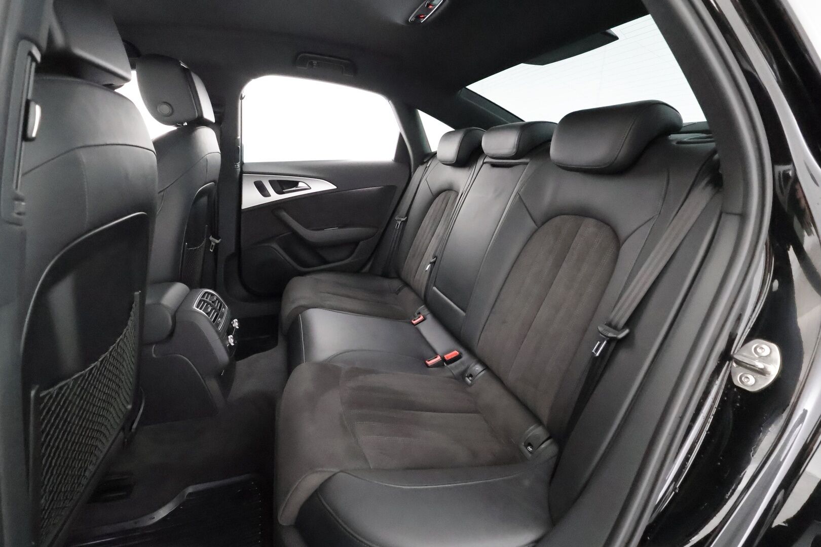 Audi A6 2018 Sedan S line Business Sport 2,0 TDI 140 kW ultra S tronic - | Vakkari | Webasto | P.Kamera | Xenon | Puolinahat Sporttipenkit | Navi | Suomi-auto | Kahdet Renkaat |
