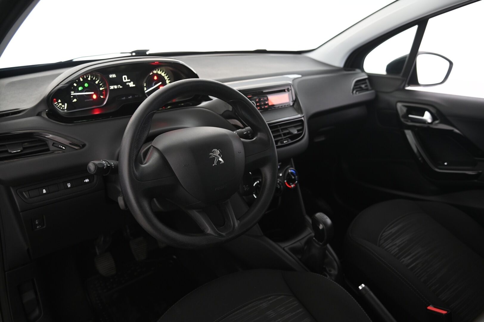 Peugeot 208 2018 Motion VTi 68 5-ov - Vakkari | Jakopää juuri tehty! | Lohkolämmitin sisäpistokkeella | Suomi-auto | 2xrenkaat ja vanteet | Katso kilometrit