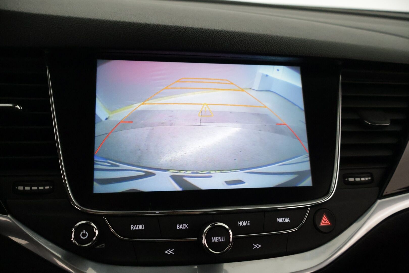 Opel Astra 2017 5-ov Innovation 1,4 Turbo Start/Stop 110kW AT6 // Webasto / Matrix LED / Keyless / P-kamera / Sport-penkit // - Viimeinen huolto 9/2025 / Erittäin hyvät nastat